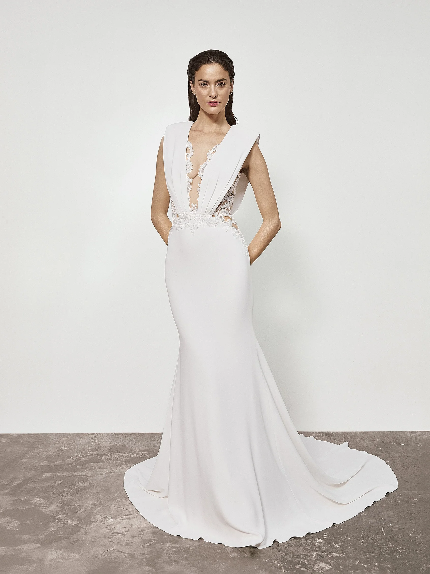 DAME Mermaid crepe wedding dress with V-neck