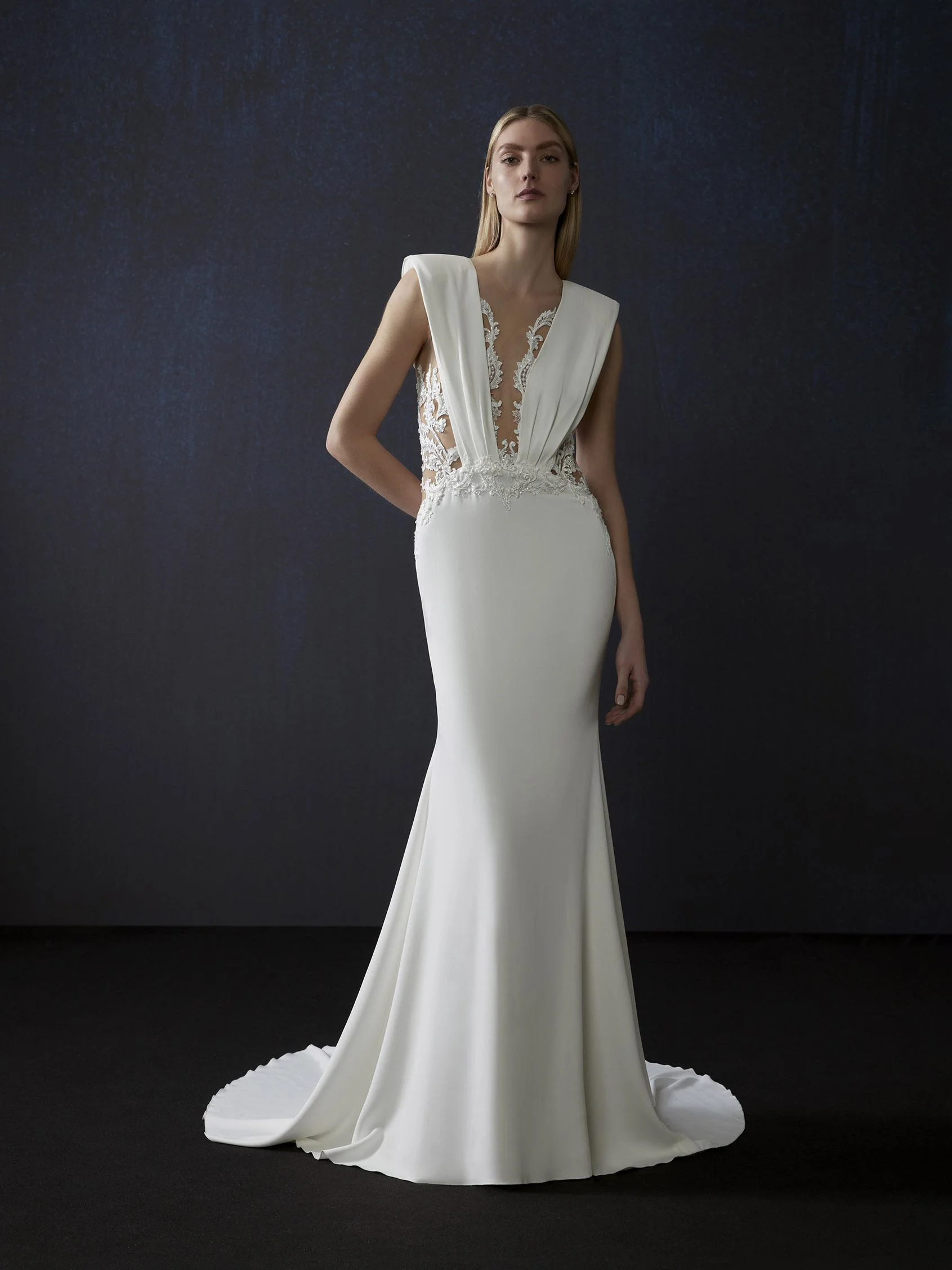 DAME Mermaid crepe wedding dress with V-neck 4 DAME Mermaid crepe wedding dress with V-neck