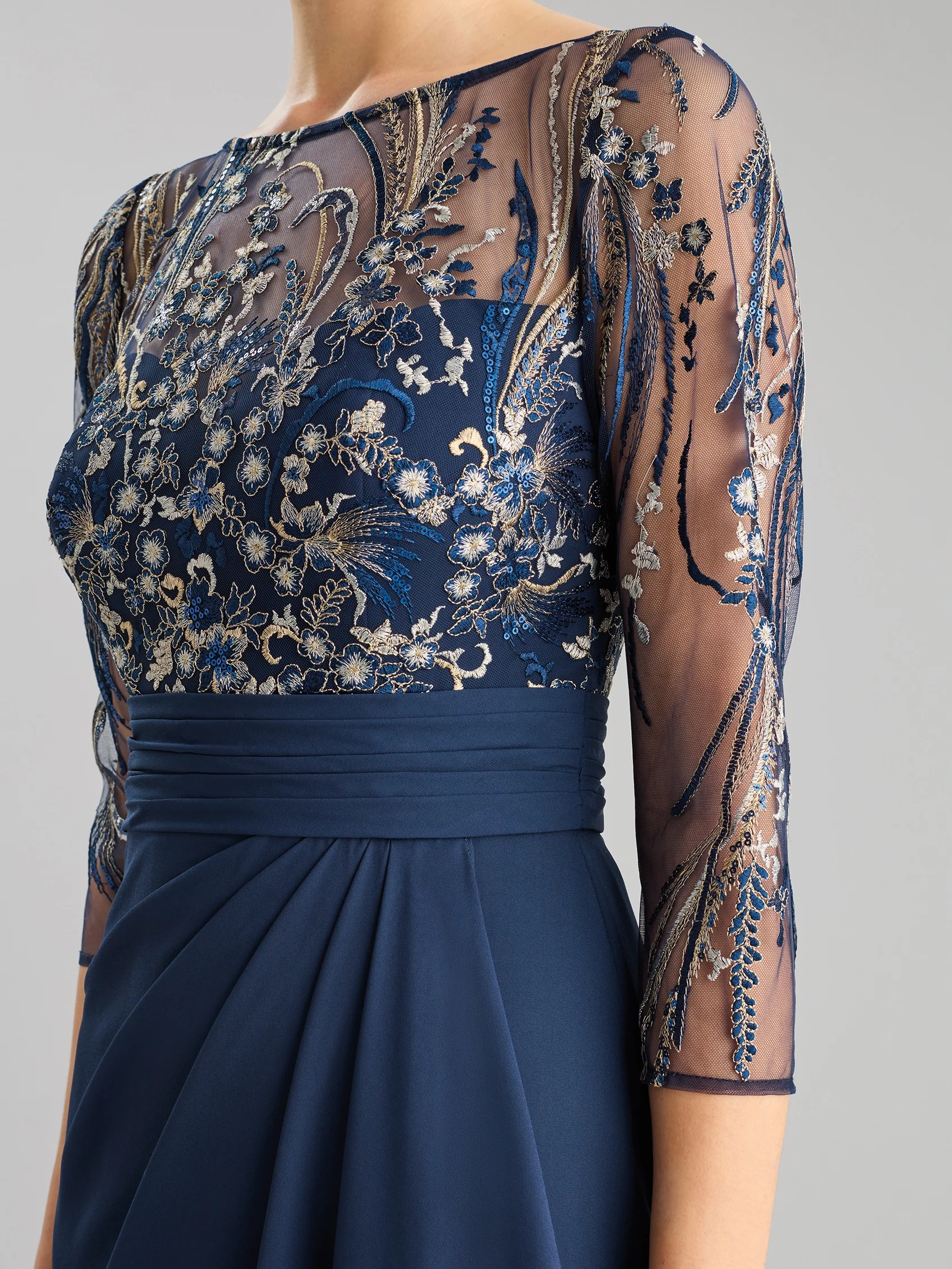 LACE 2433 Sheath party dress with a boat neckline and three-quarter-length sleeves 2 LACE 2433 Sheath party dress with a boat neckline and three-quarter-length sleeves