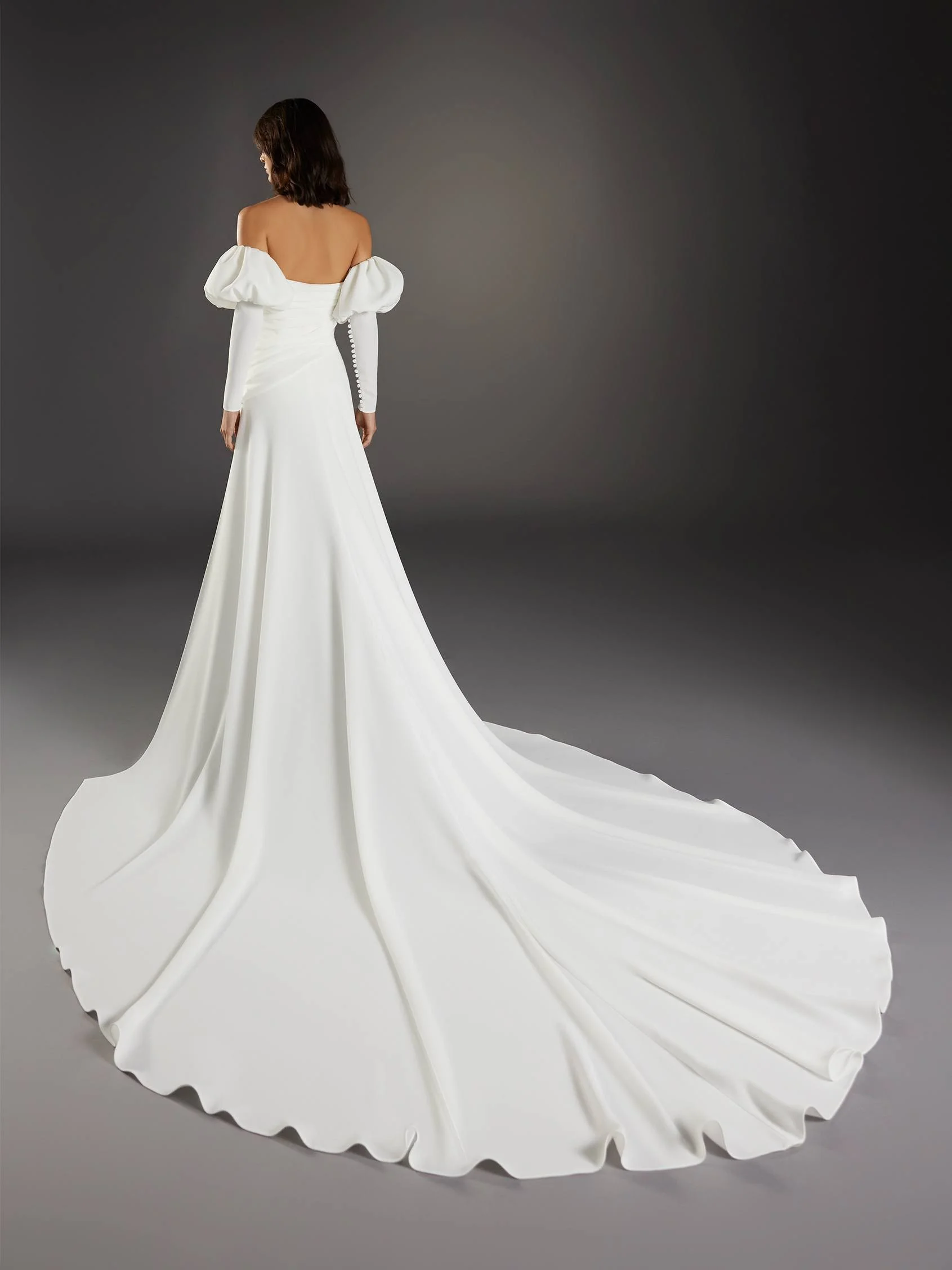 SANTS Sheath wedding dress in crepe