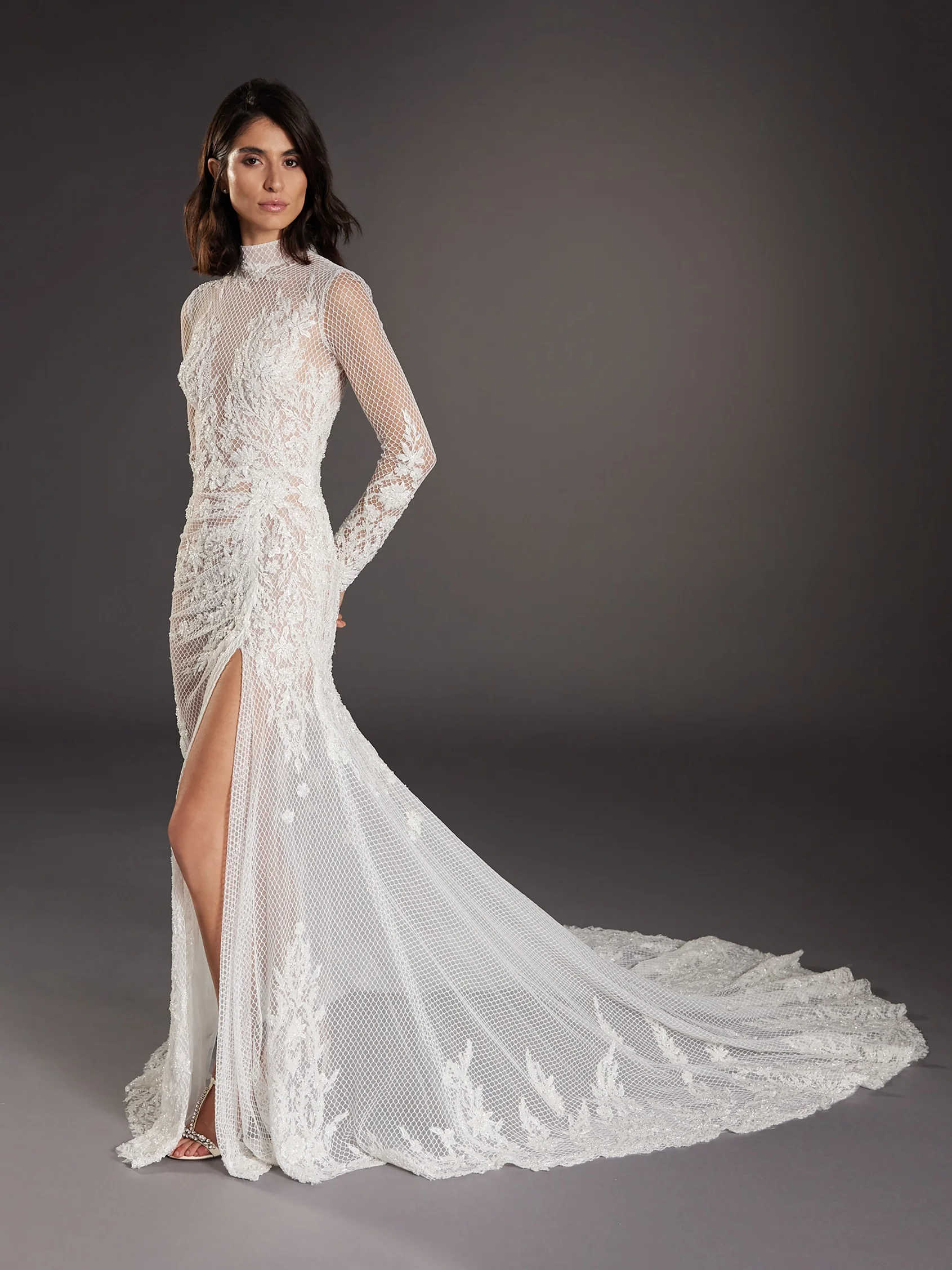 BUGANVILLA Mermaid wedding dress with a swan neck and long sleeves 4 BUGANVILLA Mermaid wedding dress with a swan neck and long sleeves