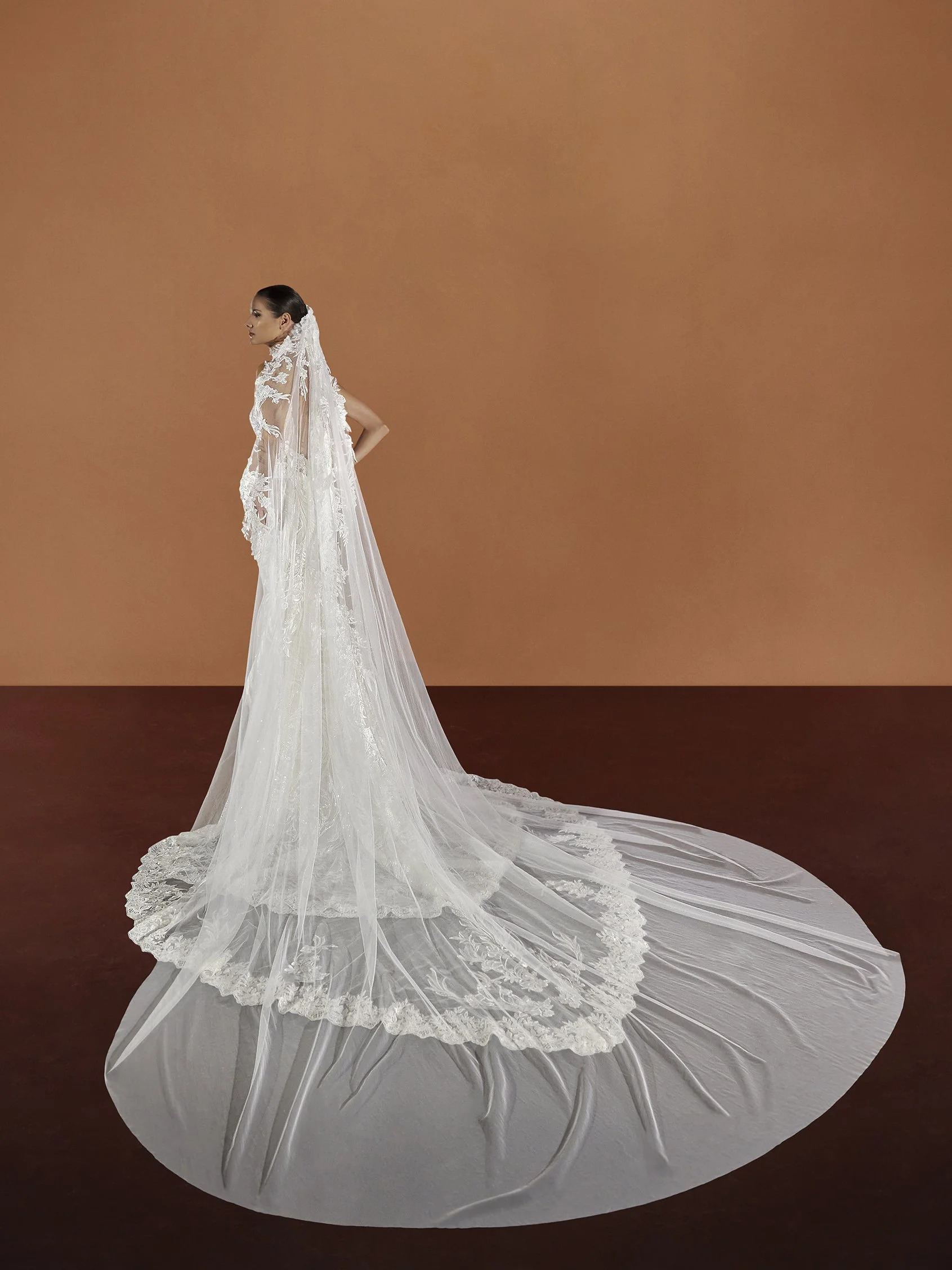 NISHA Mermaid wedding dress with a halter neck