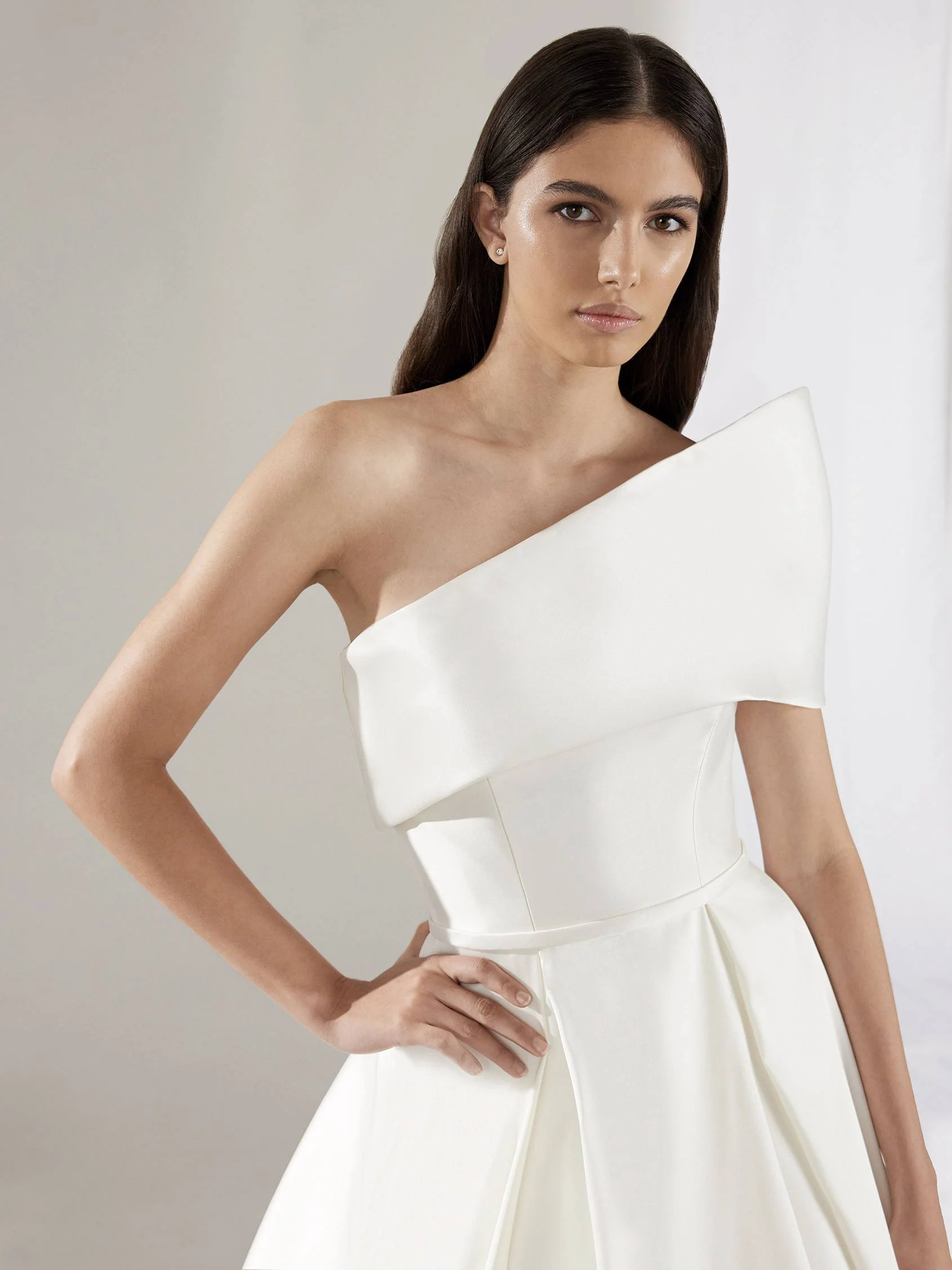 AMIAS A-line sleeveless asymmetrical wedding dress 2 AMIAS A-line sleeveless asymmetrical wedding dress