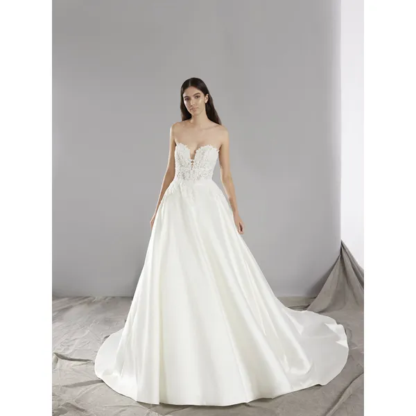 ONCE Princess wedding dress in Mikado 1 ONCE Princess wedding dress in Mikado