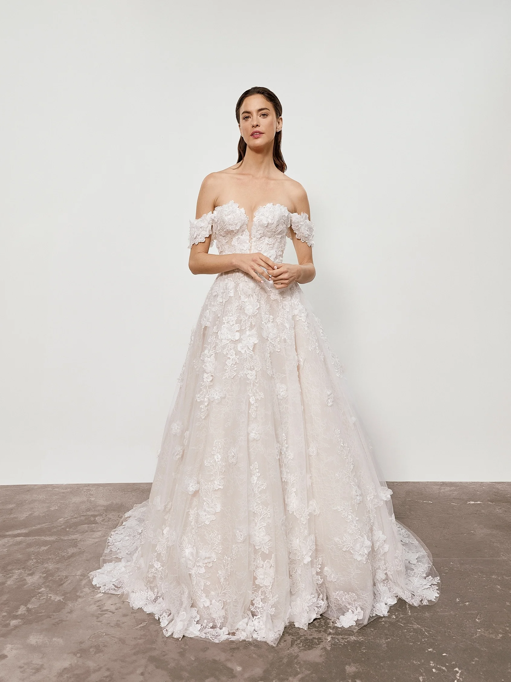 ROLAND Princess-cut wedding dress