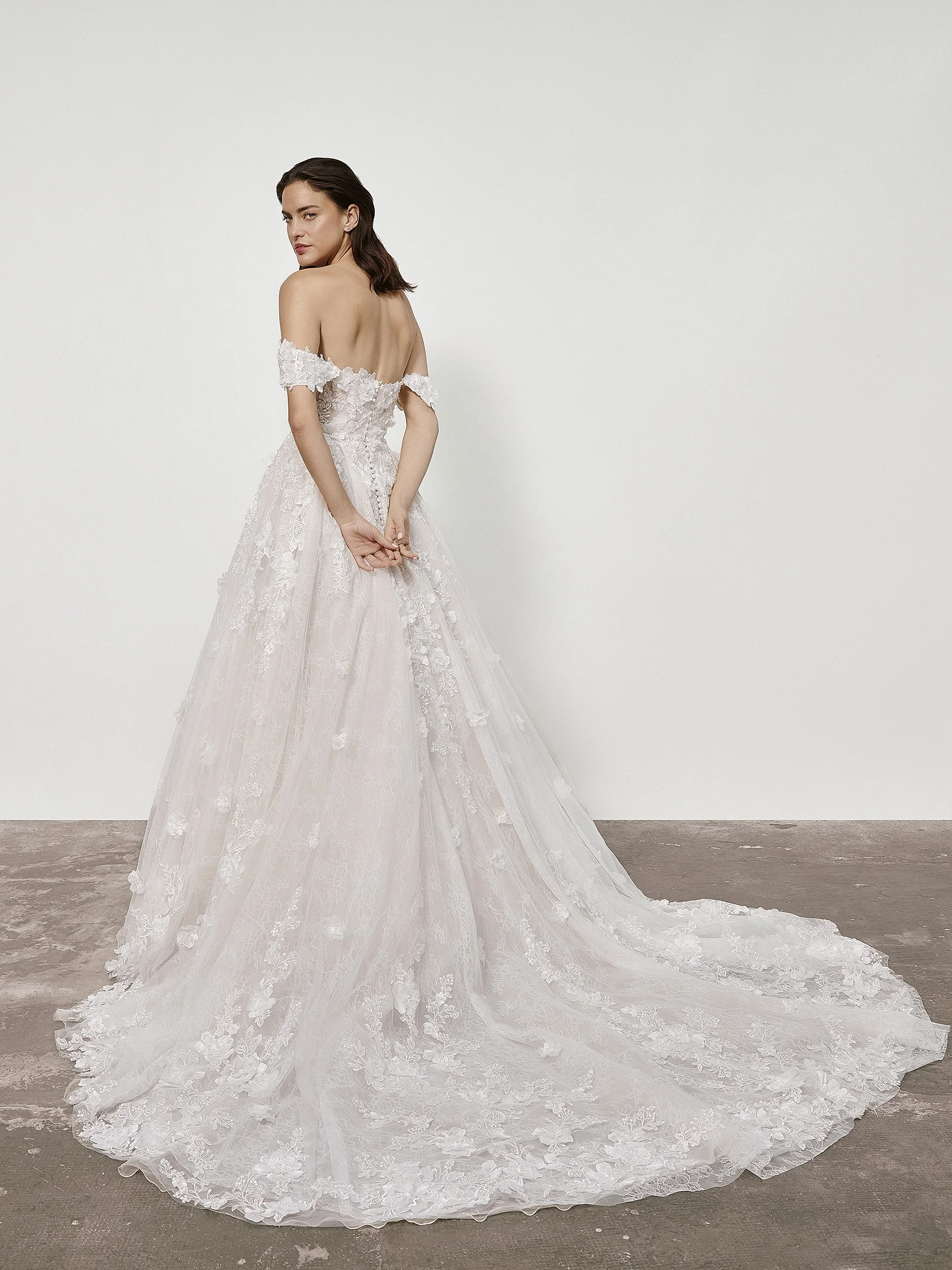 ROLAND Princess-cut wedding dress
