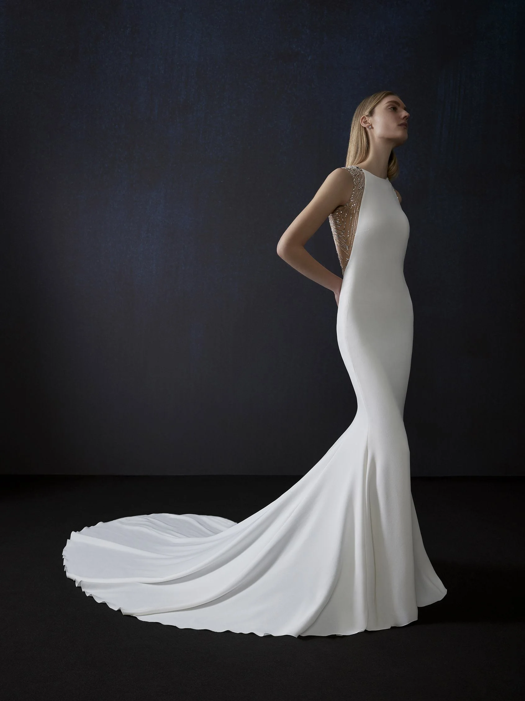 GALAXY Mermaid-cut crepe dress with beaded back