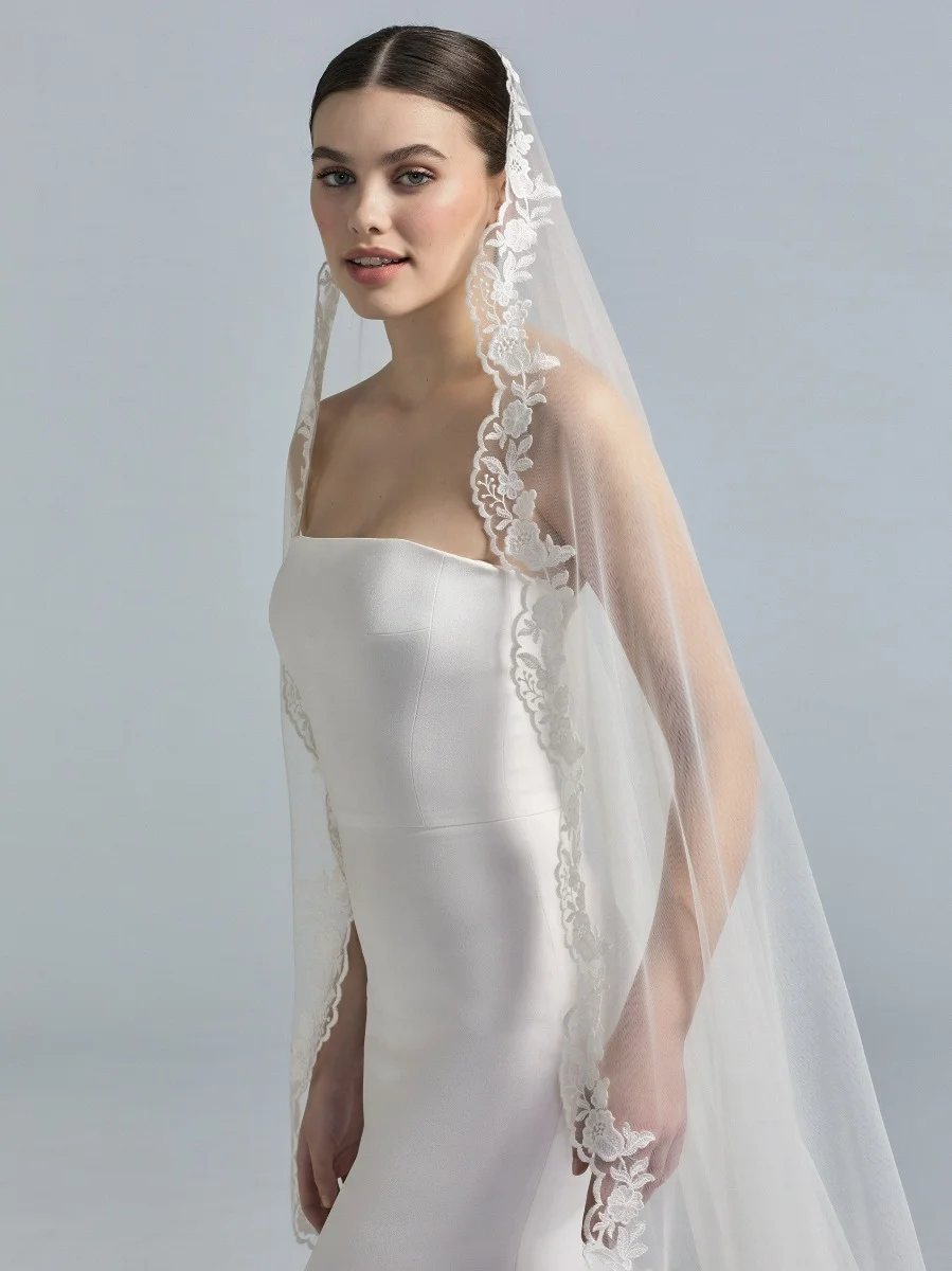 V-2939 Tulle veil with embroidery
