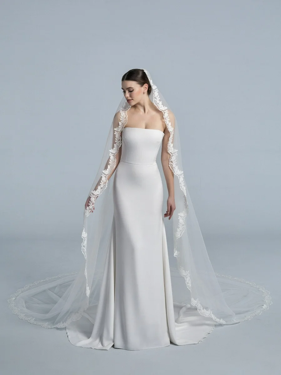 V-2939 Tulle veil with embroidery