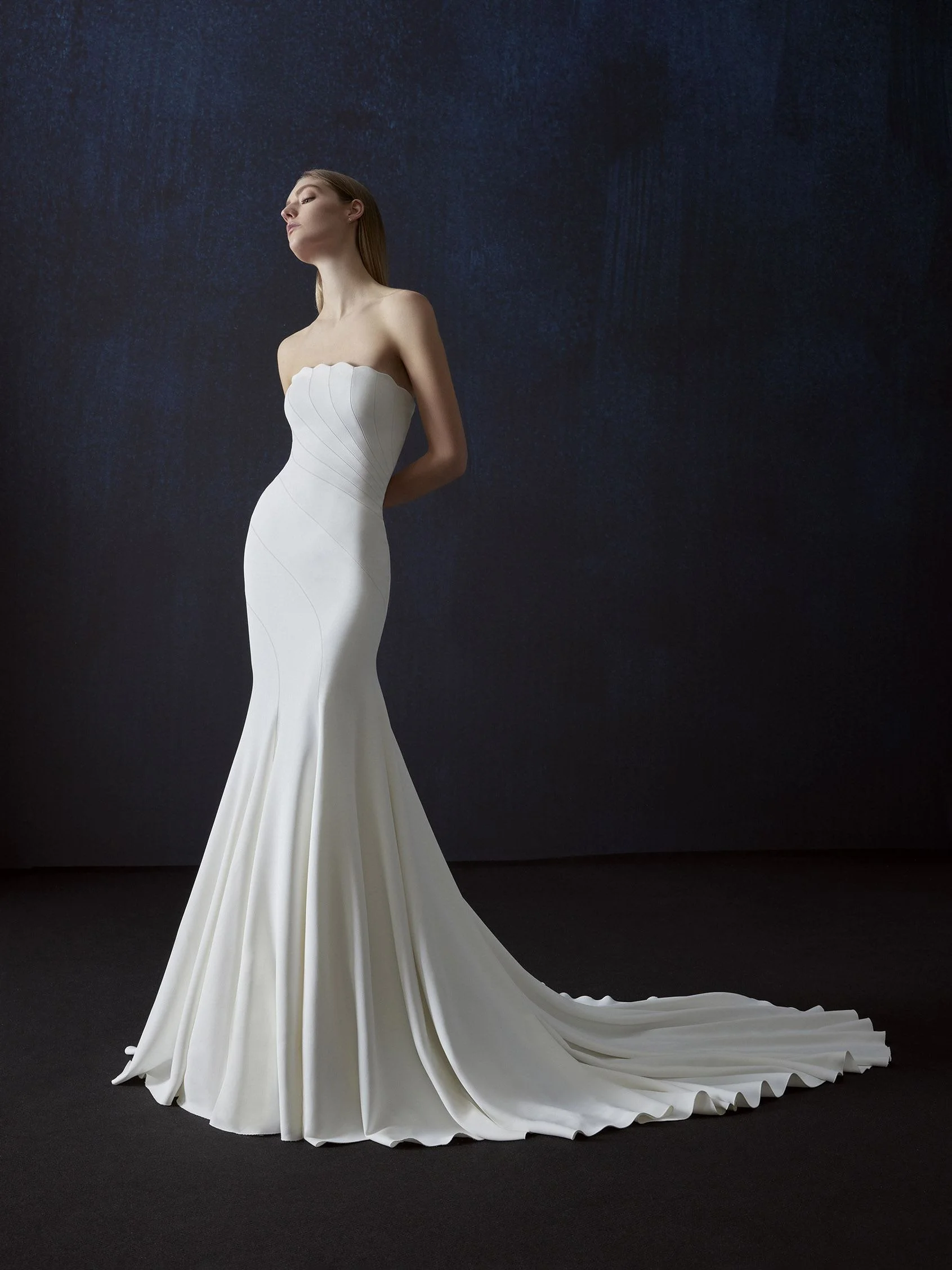 ANGELIS Mermaid sleeveless wedding dress strapless in crepe