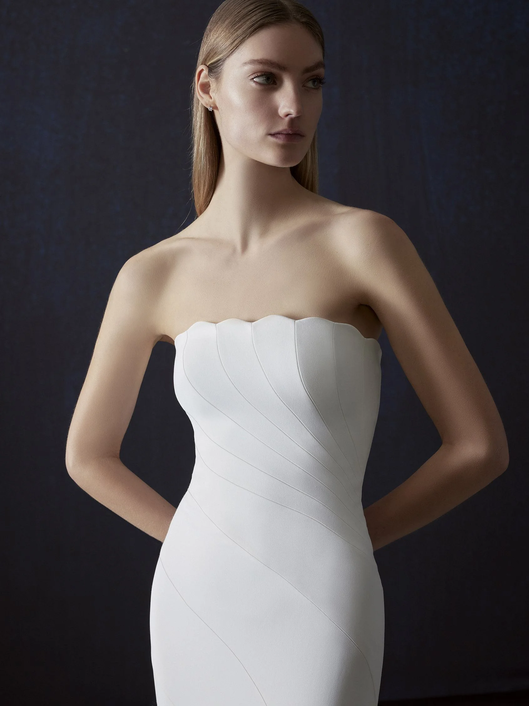 ANGELIS Mermaid sleeveless wedding dress strapless in crepe