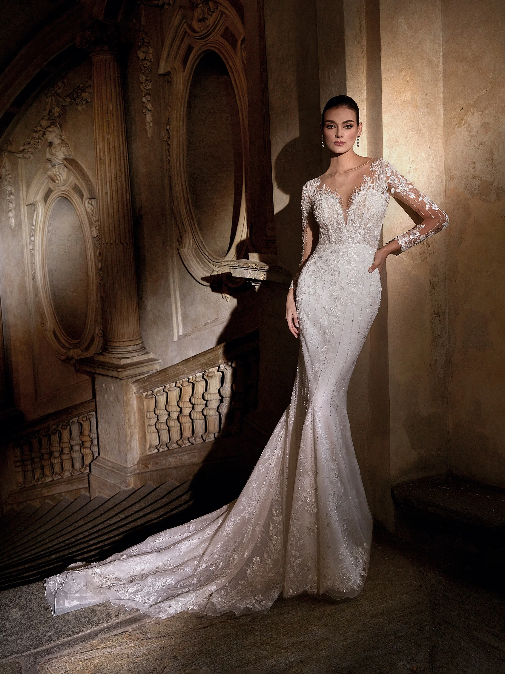 AMETHYST Mermaid wedding dress with long sleeves