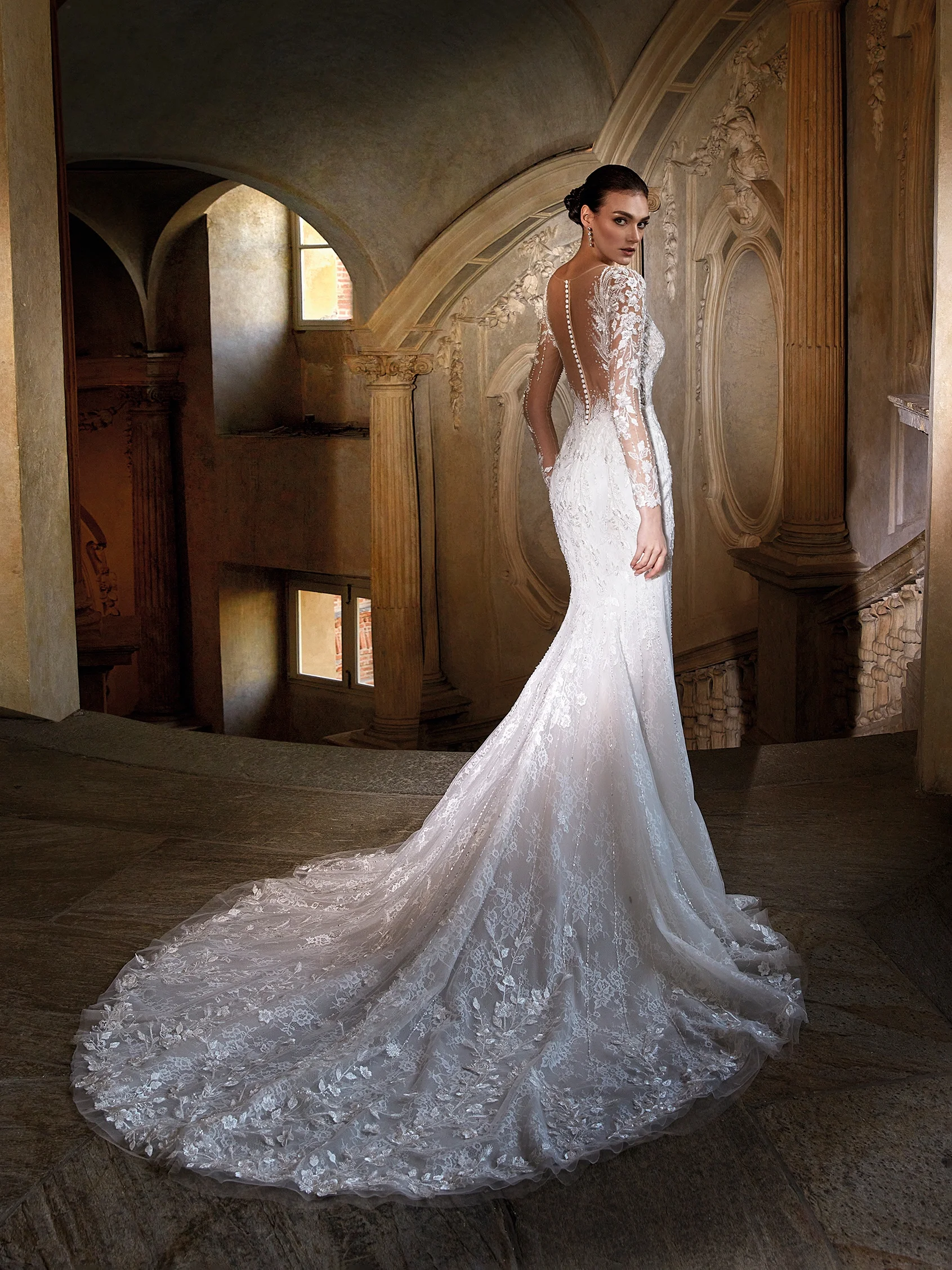 AMETHYST Mermaid wedding dress with long sleeves