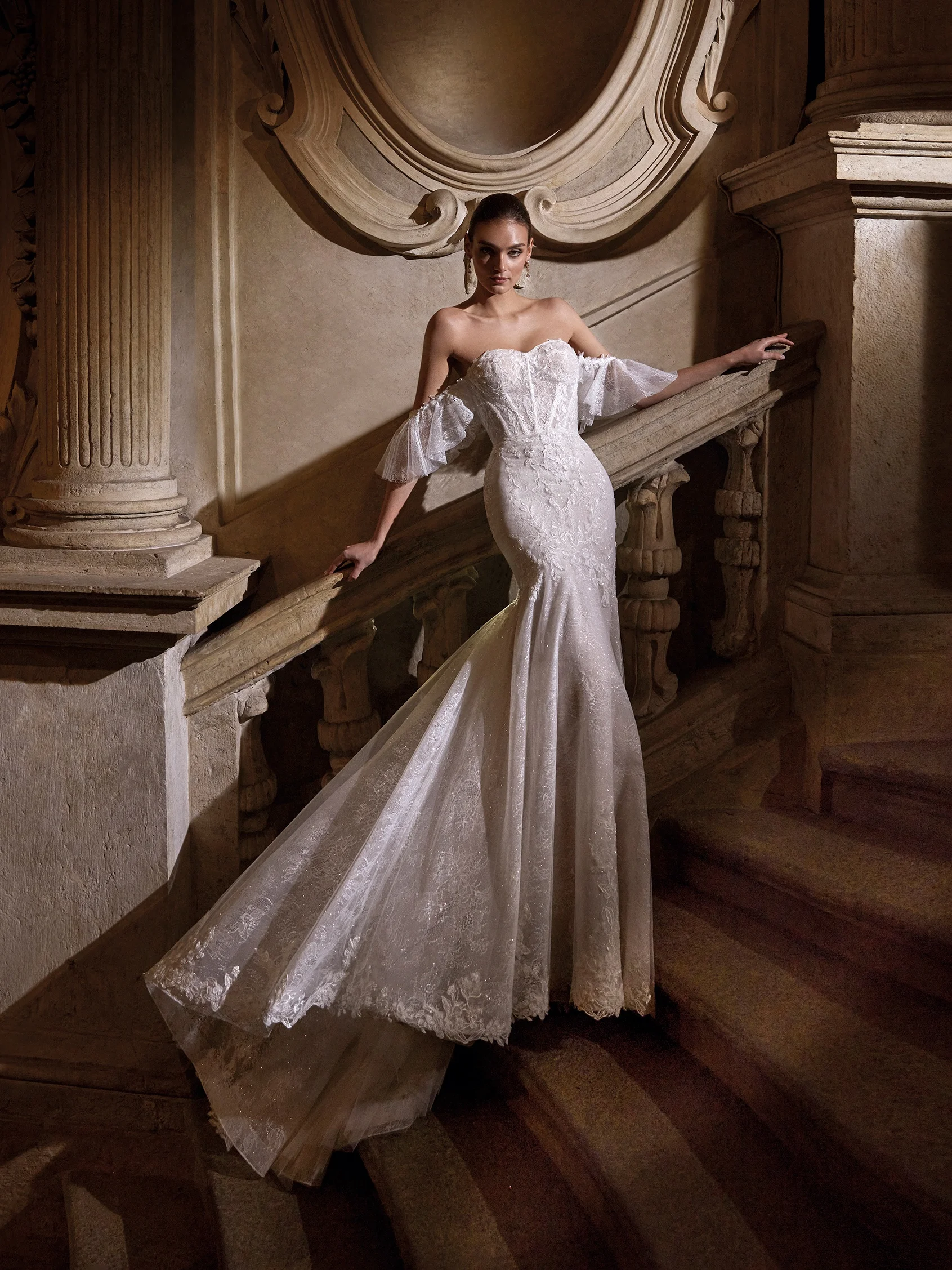 DAZZLE Mermaid wedding dress with low-cut back