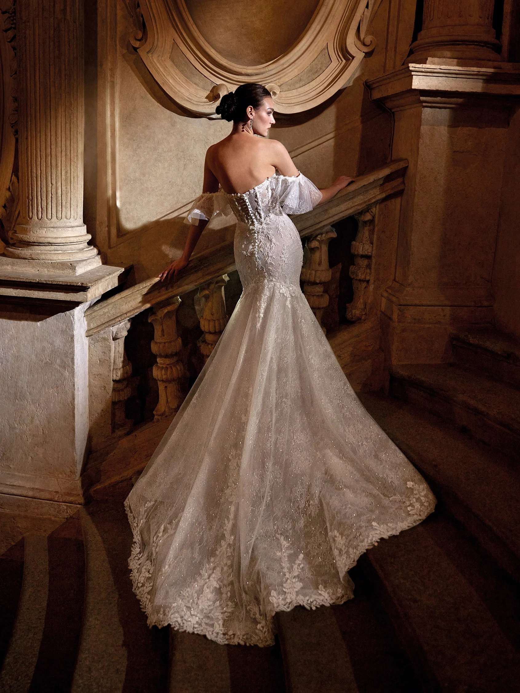 DAZZLE Mermaid wedding dress with low-cut back