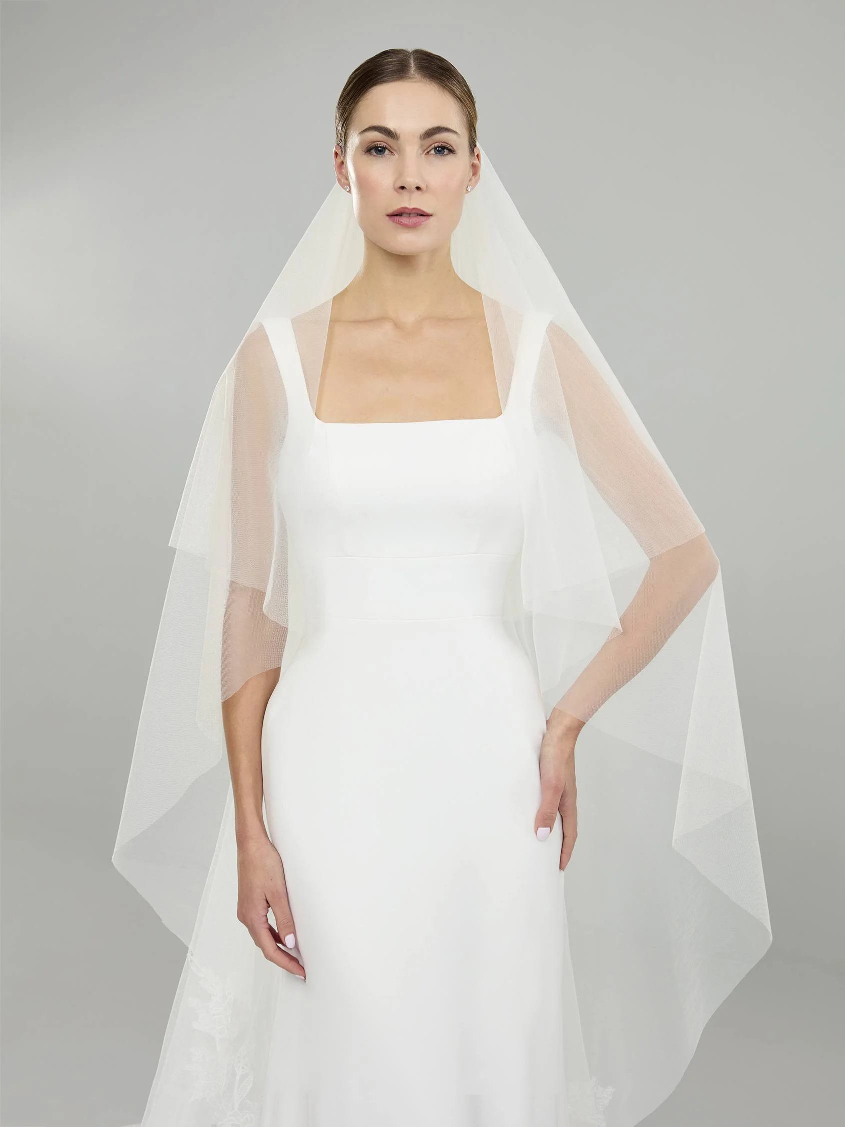 V-LA43 Tulle veil with glitter and lace