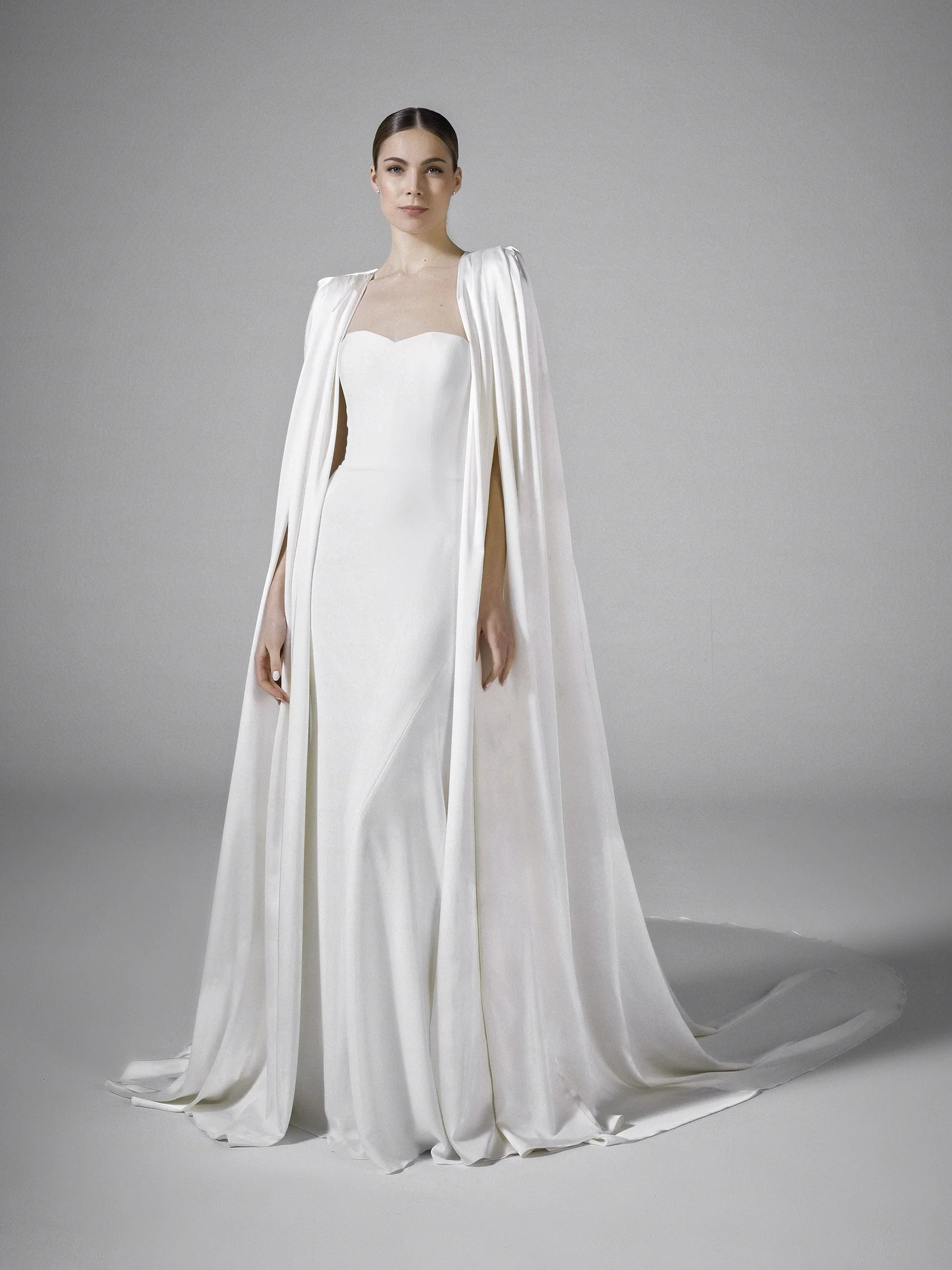CAPE-LA31 Satin cape