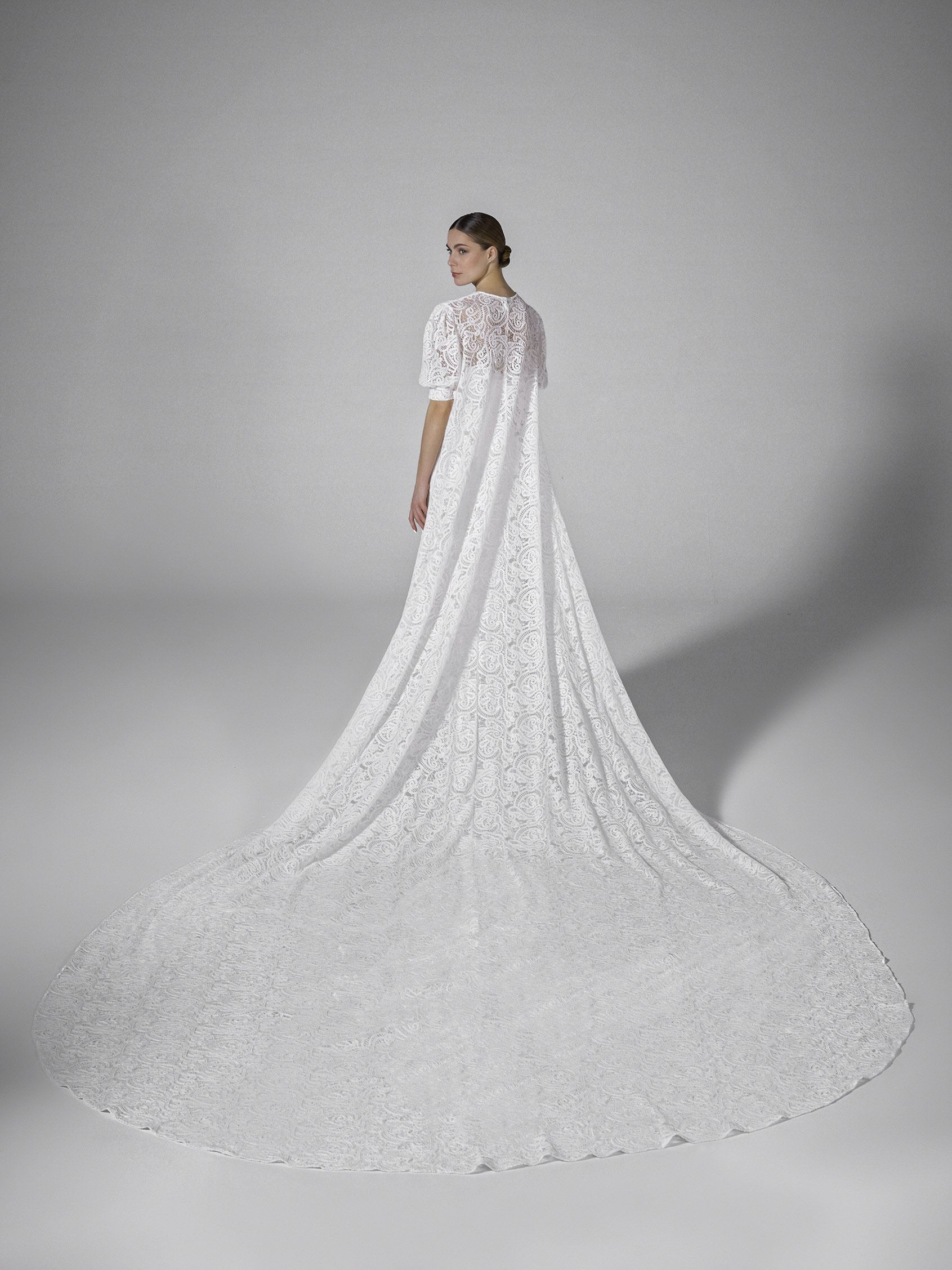 CAPE-LA34 Lace cape