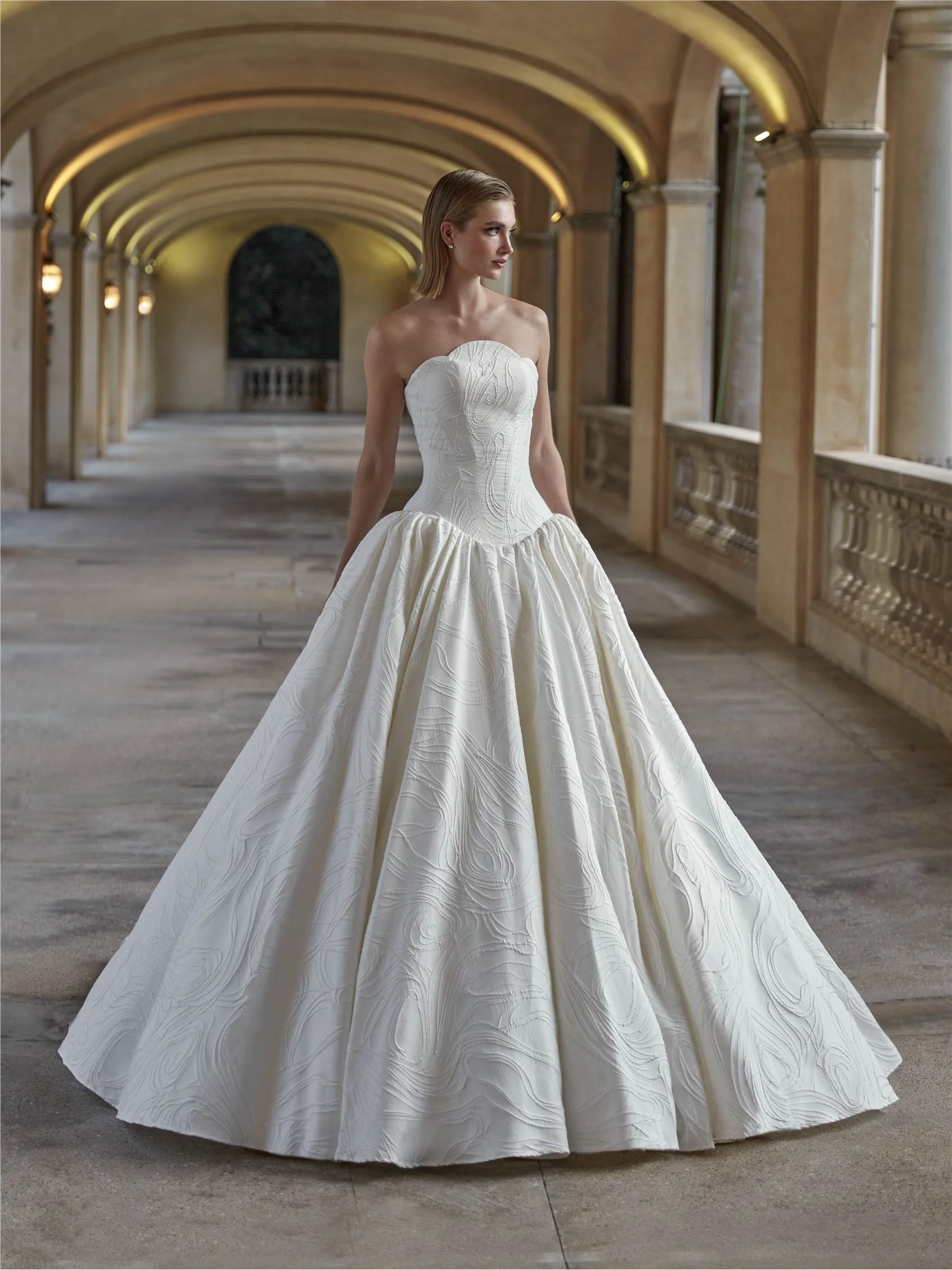 DEVYA Princess strapless bridal dress