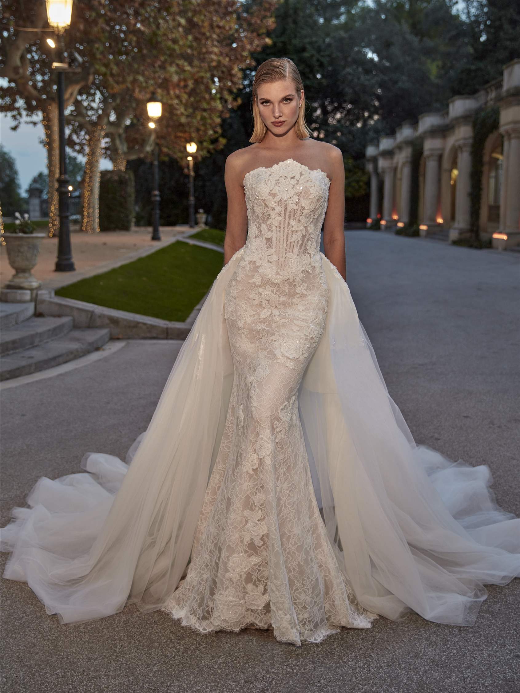 GERAMY Mermaid strapless bridal dress in lace 1 GERAMY Mermaid strapless bridal dress in lace