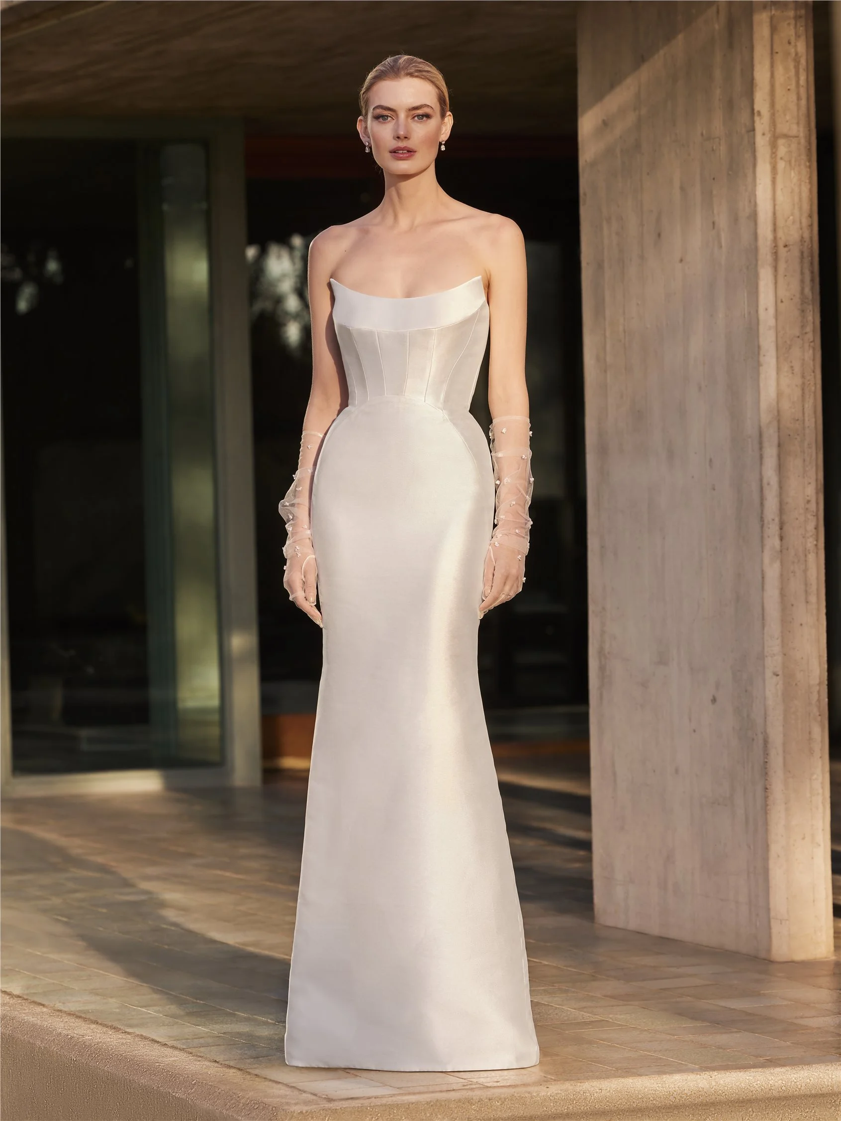 MAGNOLIE Strapless mermaid mikado wedding dress 2 MAGNOLIE Strapless mermaid mikado wedding dress