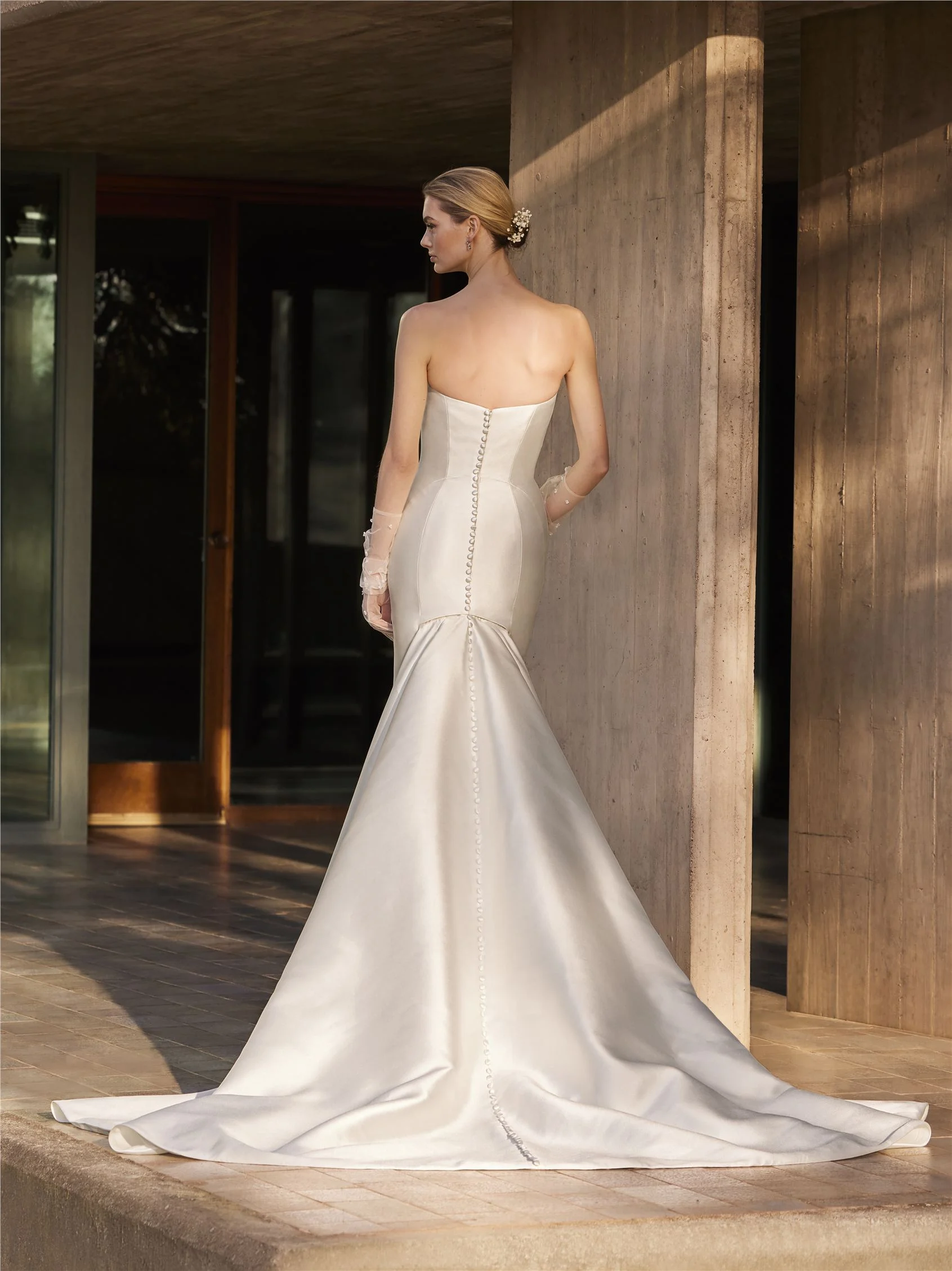 MAGNOLIE Strapless mermaid mikado wedding dress 3 MAGNOLIE Strapless mermaid mikado wedding dress