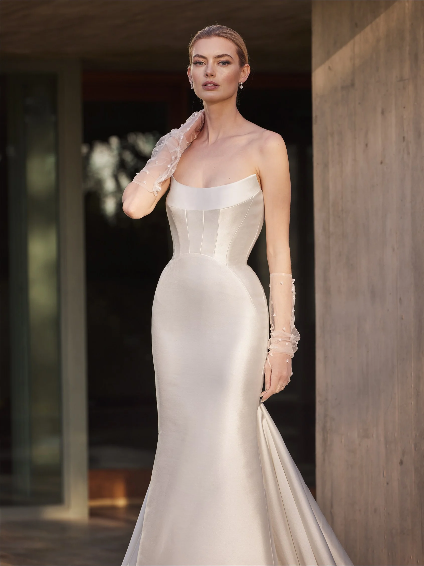 MAGNOLIE Strapless mermaid mikado wedding dress 4 MAGNOLIE Strapless mermaid mikado wedding dress