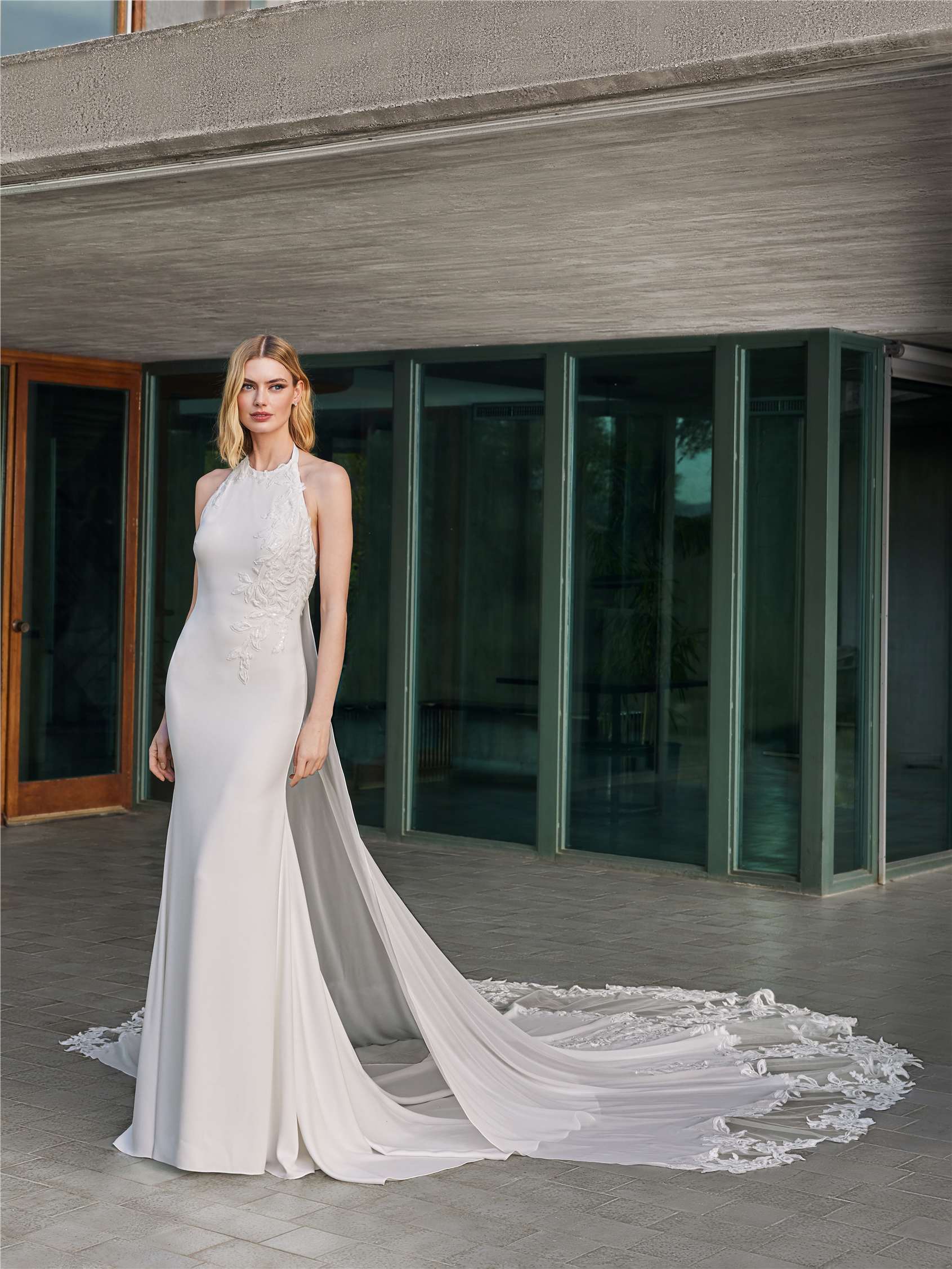 LIGHT Crepe halter neck mermaid wedding dress 1 LIGHT Crepe halter neck mermaid wedding dress