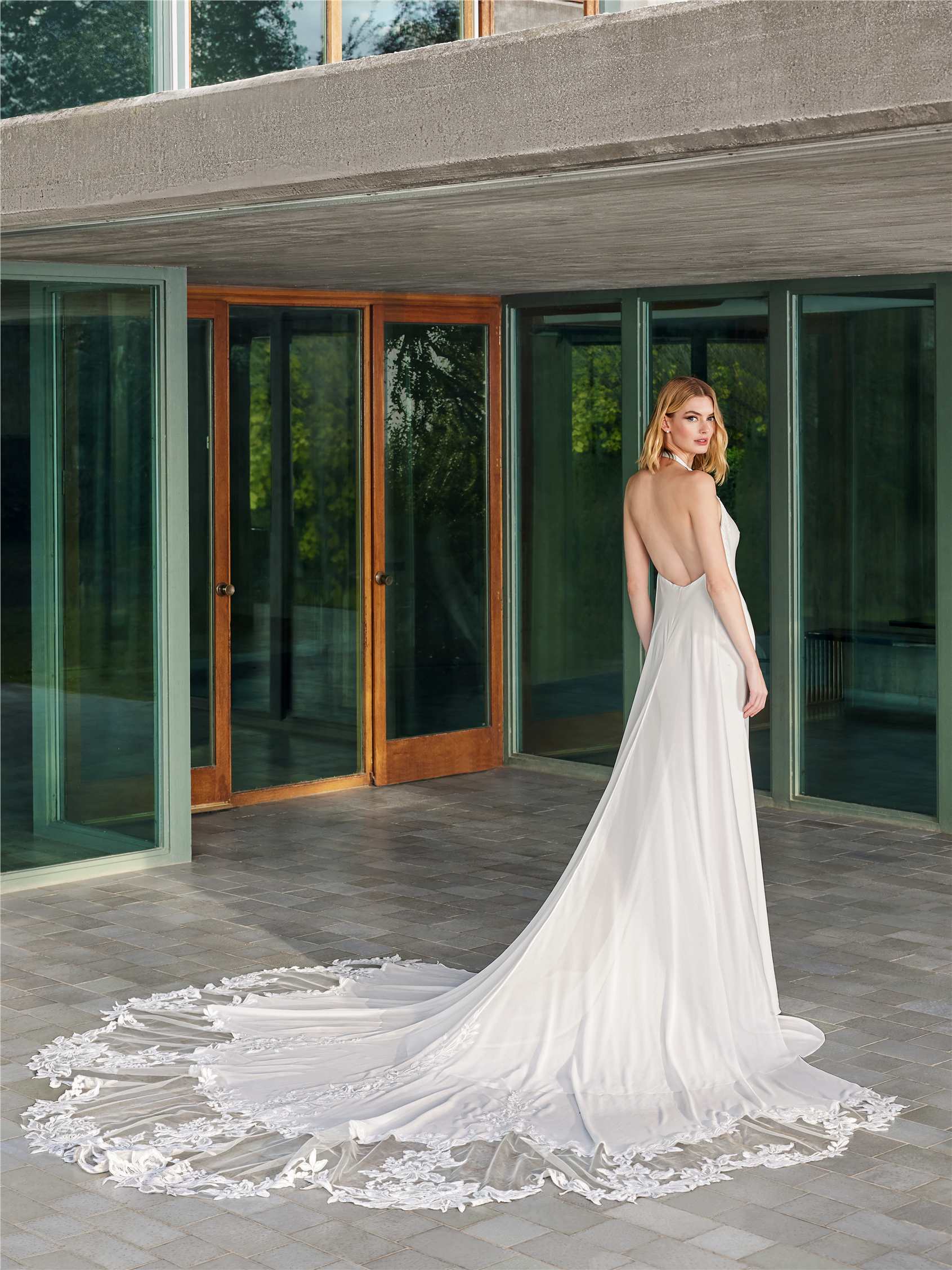 LIGHT Crepe halter neck mermaid wedding dress 2 LIGHT Crepe halter neck mermaid wedding dress