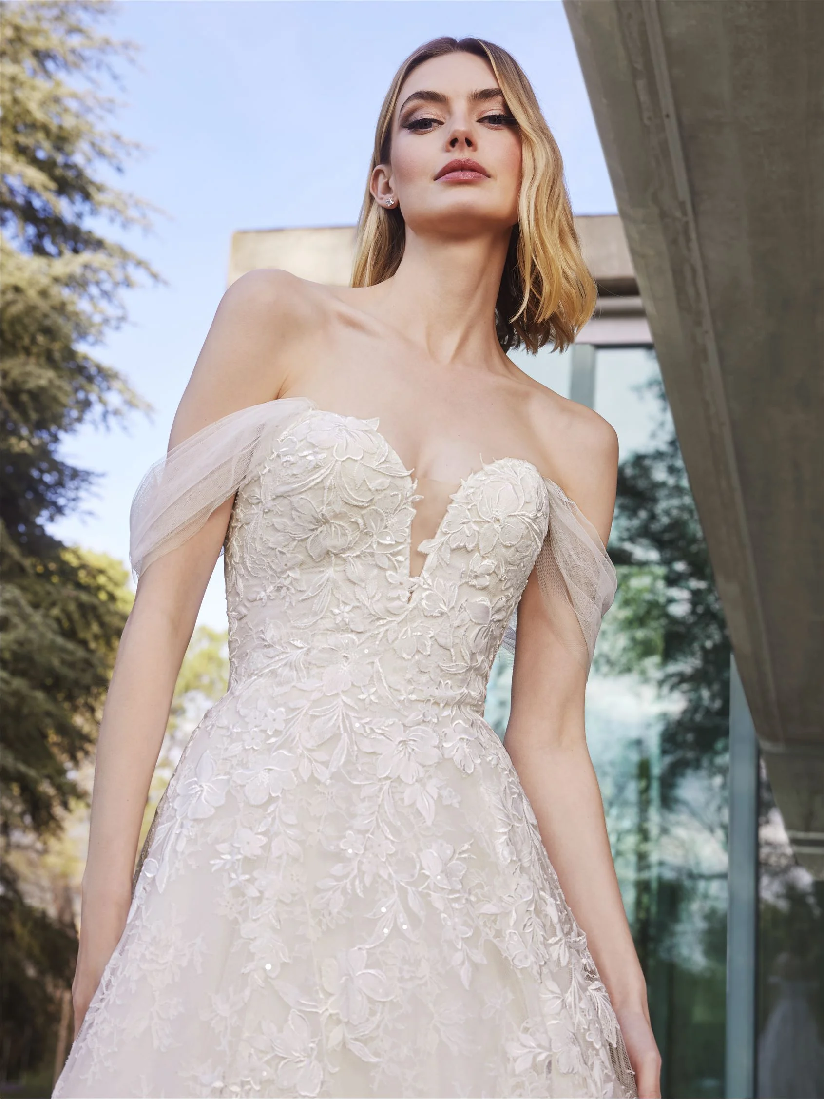 LEILY Lace princess wedding dress with sweetheart neckline 3 LEILY Lace princess wedding dress with sweetheart neckline