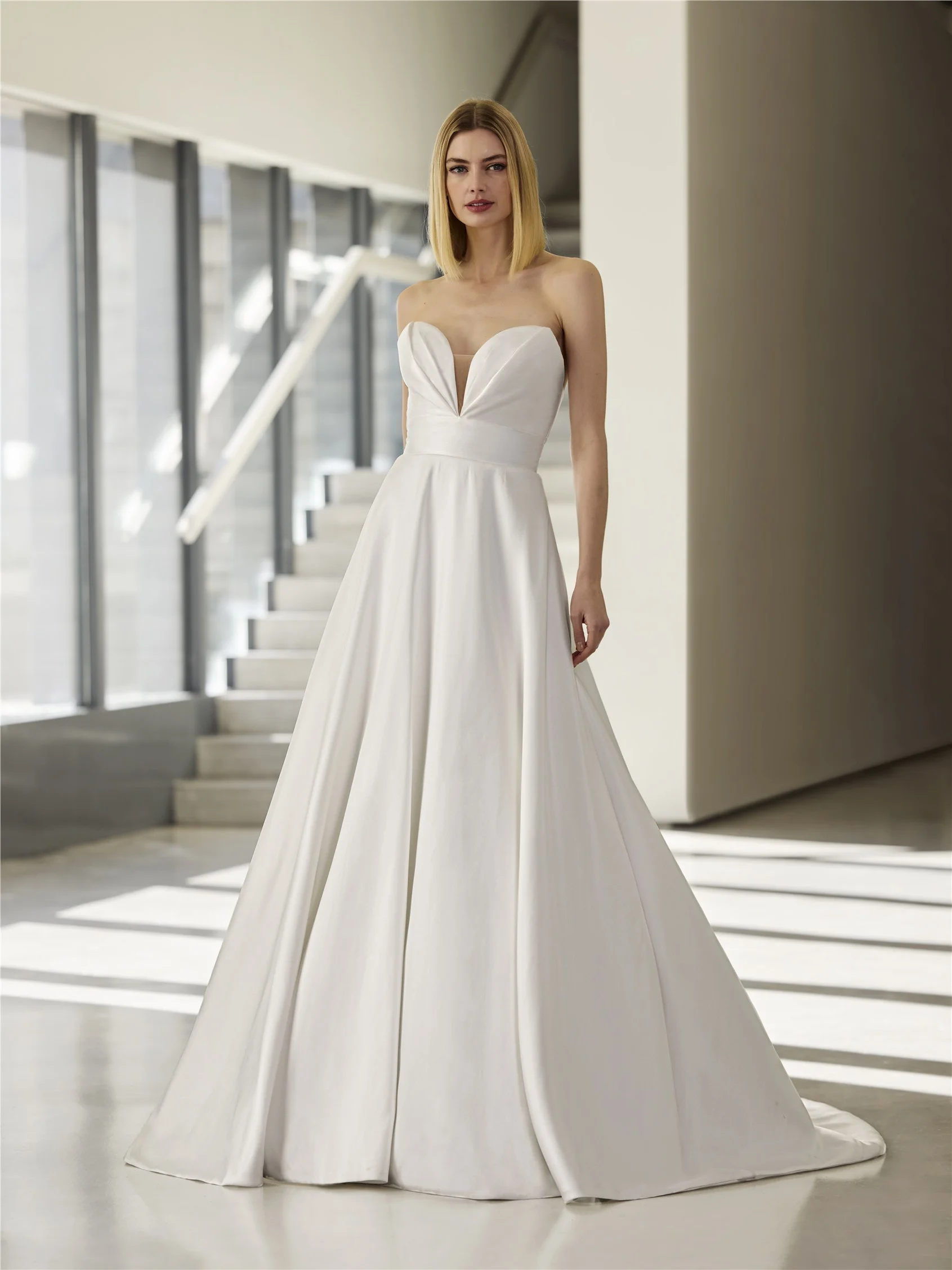 LEAVES Mikado A-line wedding dress with sweetheart neckline 2 LEAVES Mikado A-line wedding dress with sweetheart neckline