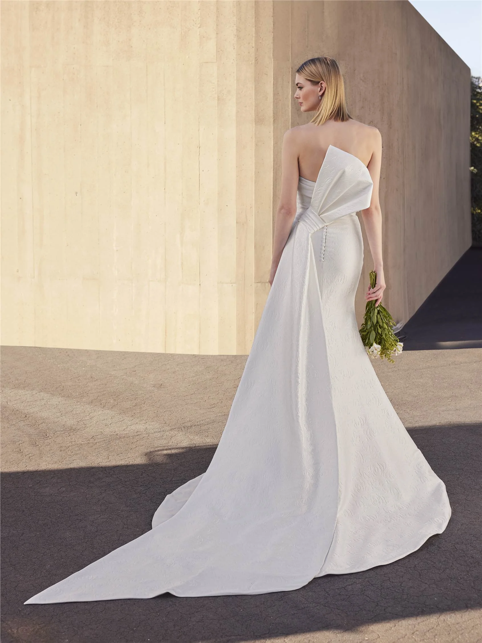 JUNY Strapless mermaid mikado wedding dress