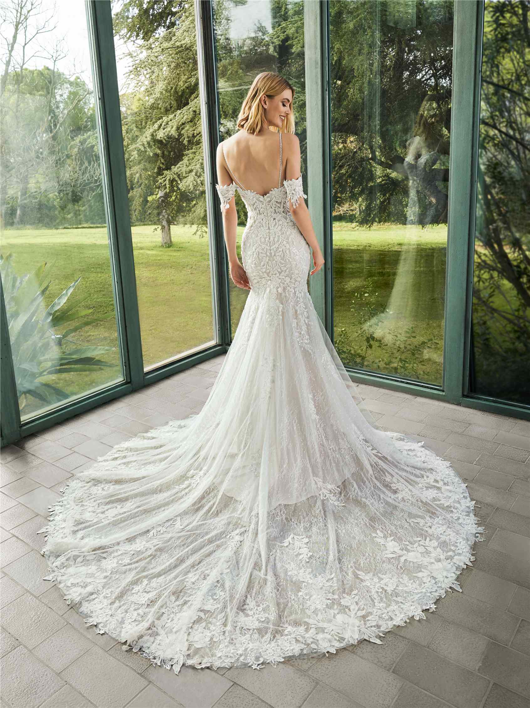 ELIE Lace mermaid sweetheart neckline wedding dress