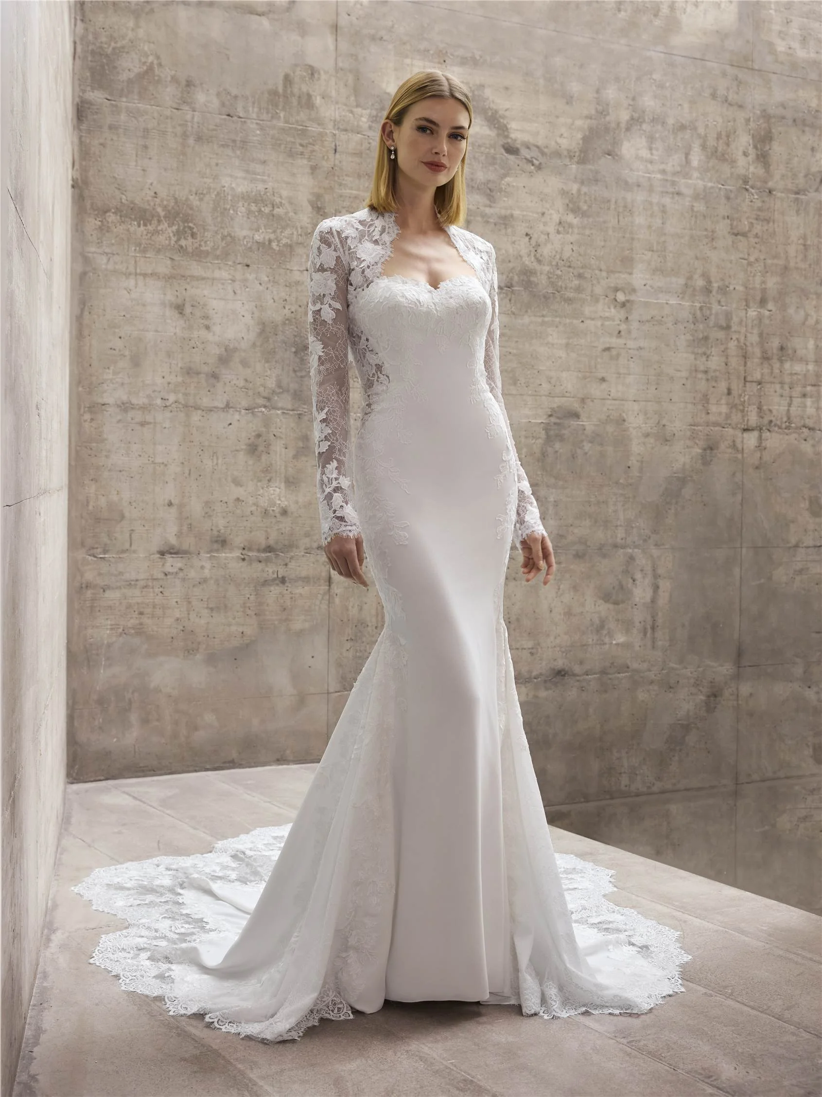 ATTAL Crepe mermaid wedding dress with sweetheart neckline 1 ATTAL Crepe mermaid wedding dress with sweetheart neckline