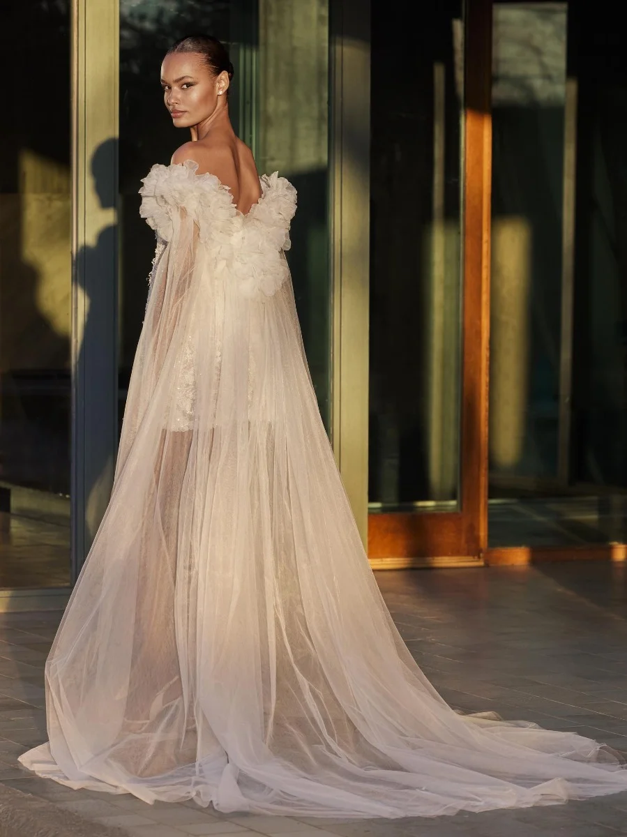 GENC CAPE Tulle cape 2 GENC CAPE Tulle cape