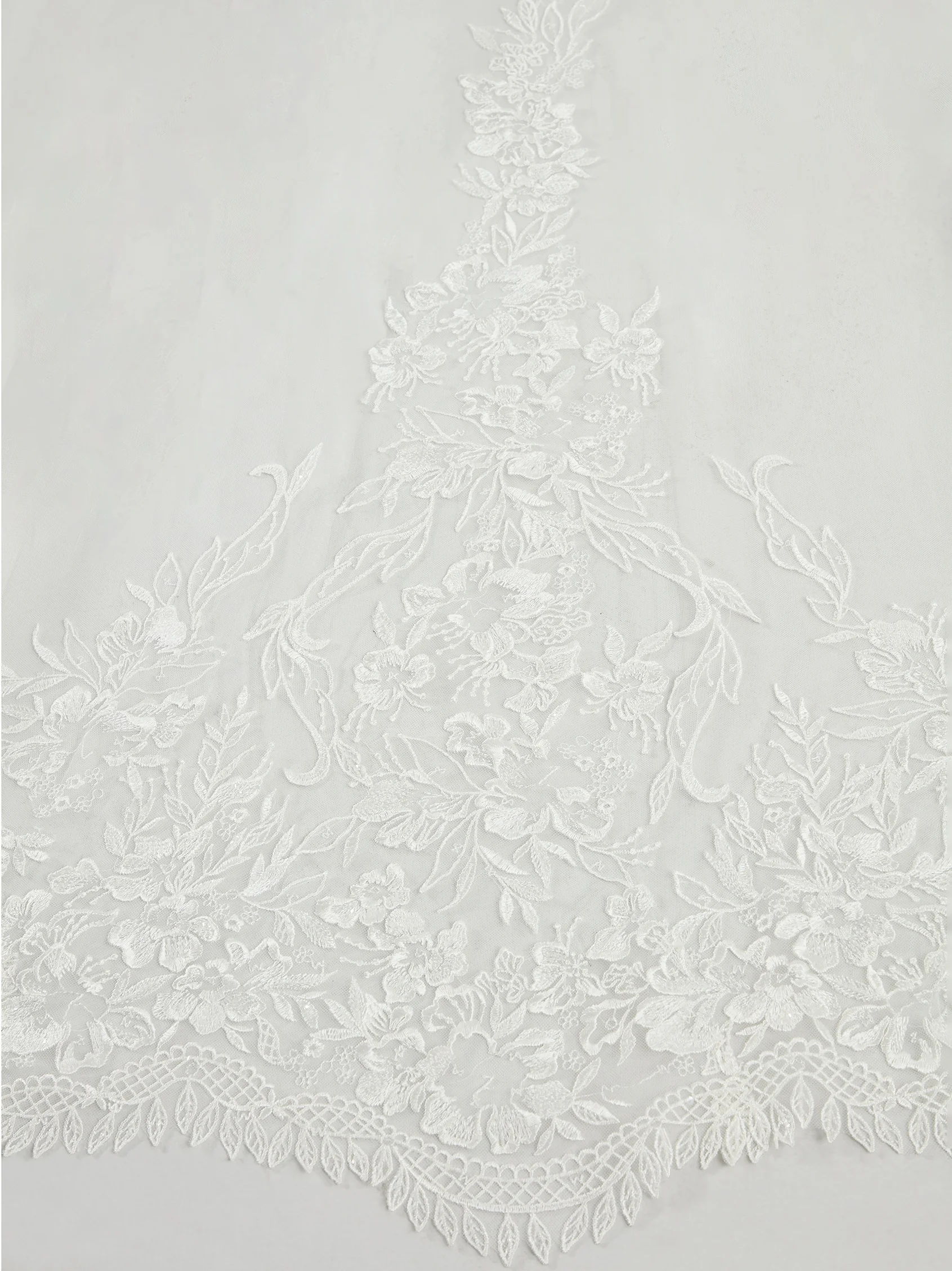 V-AETHRA Tulle veil