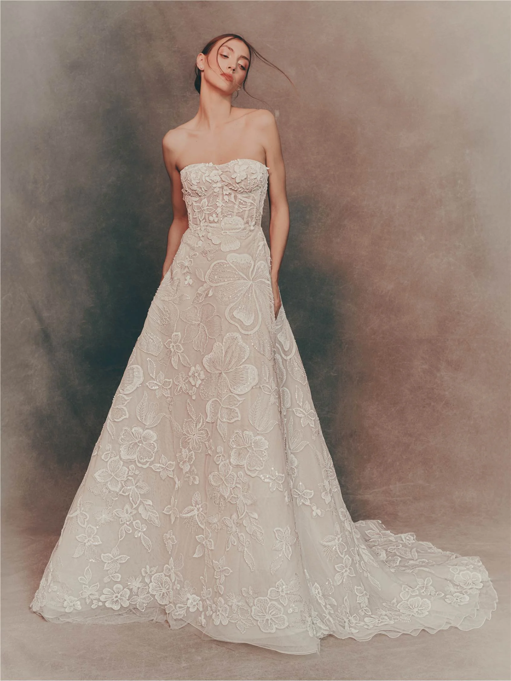 CALILA Princess dress with strapless neckline.