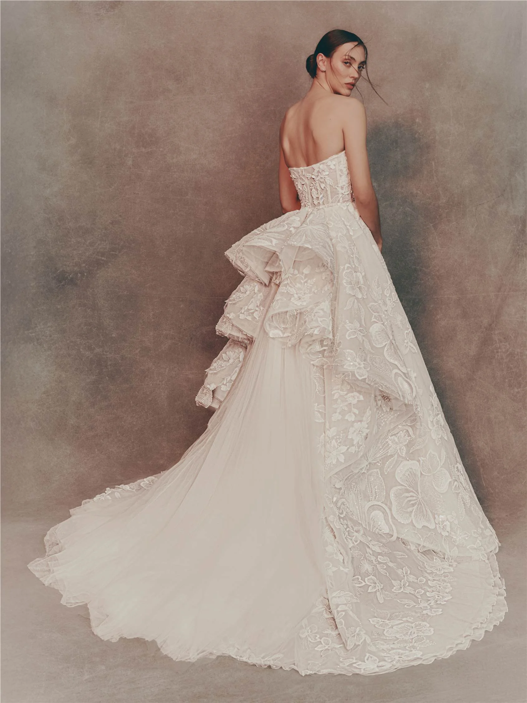 CALILA Princess dress with strapless neckline.