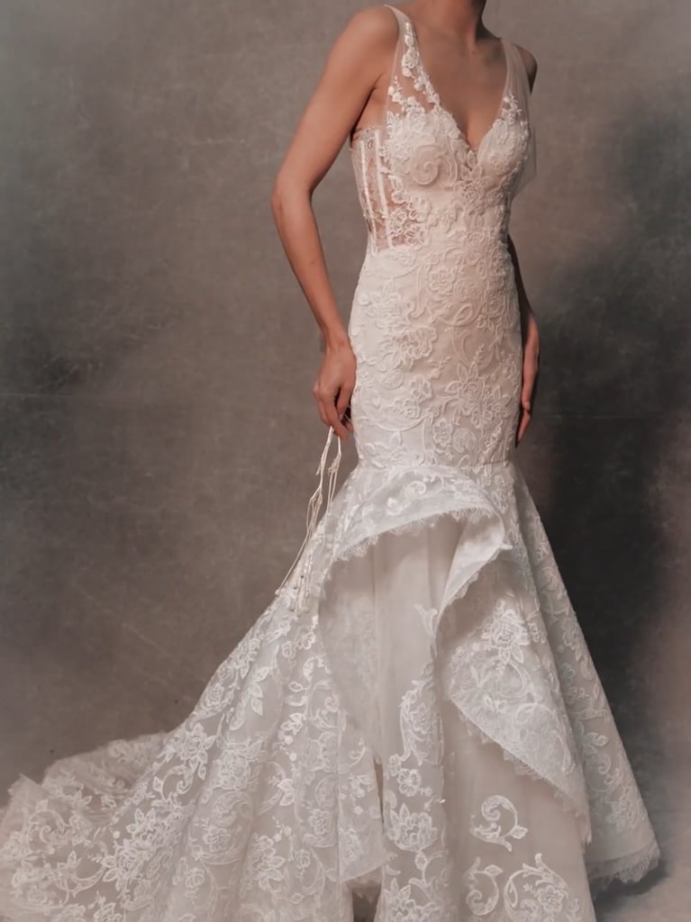 CALILA Princess dress with strapless neckline.