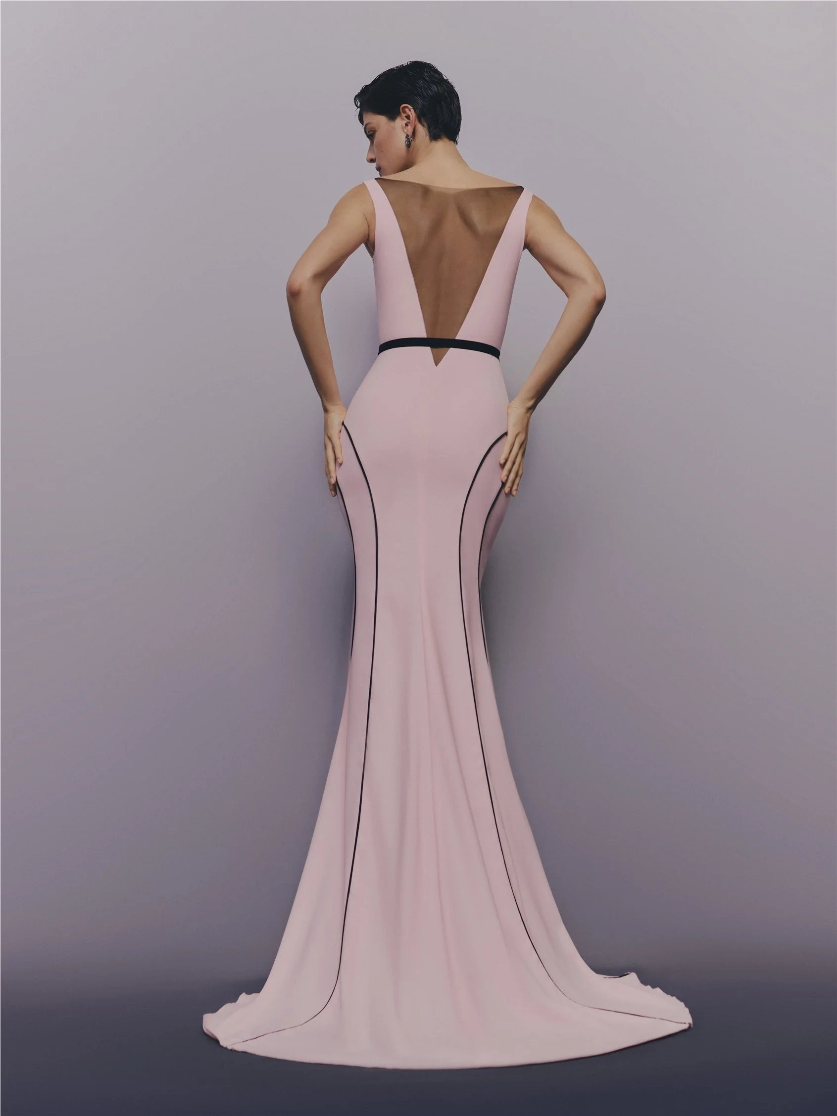 THYRIDA Mermaid dress with bateau neckline