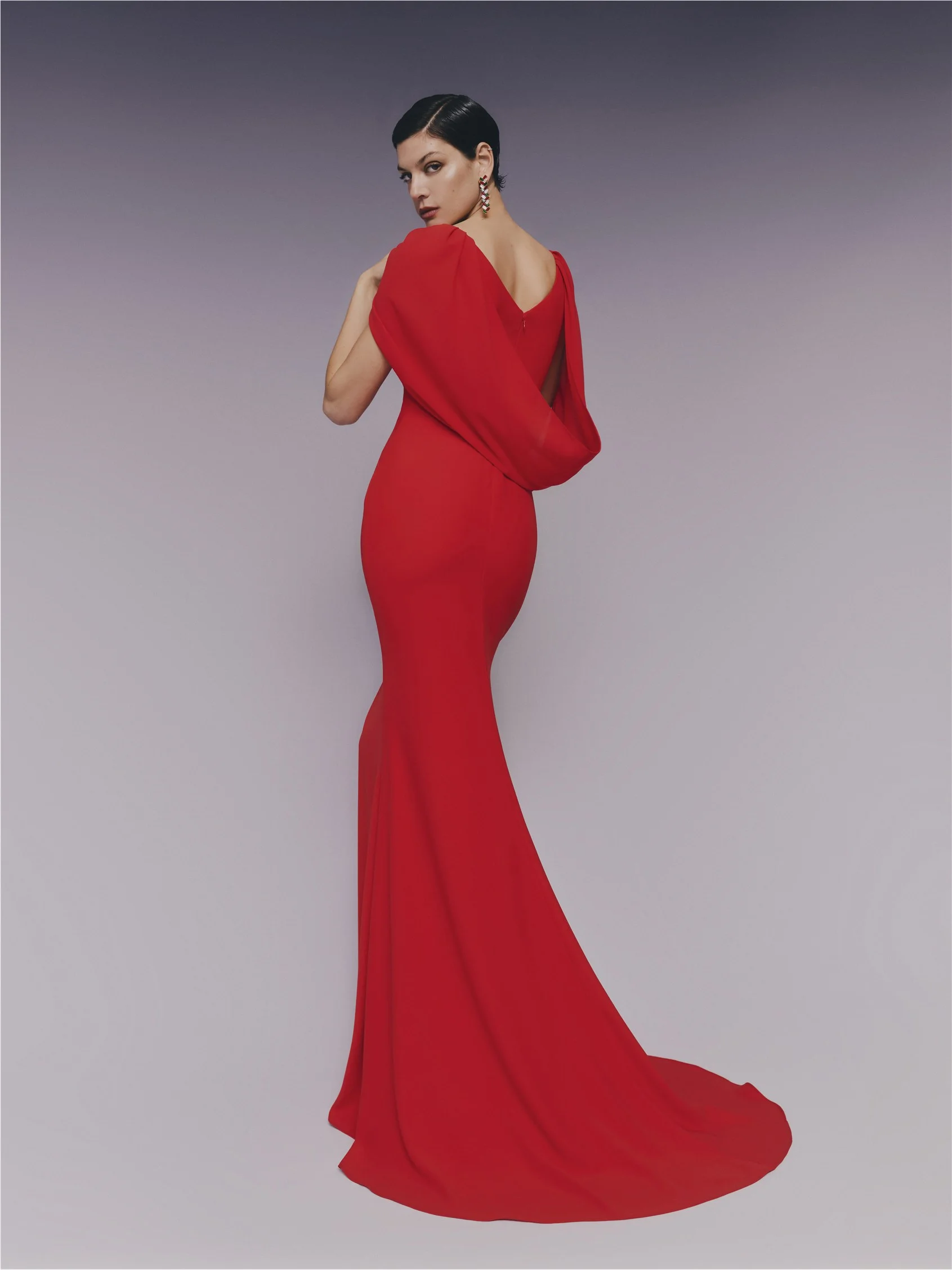 GRACILLA Mermaid godmother dress with V-neckline 2 GRACILLA Mermaid godmother dress with V-neckline