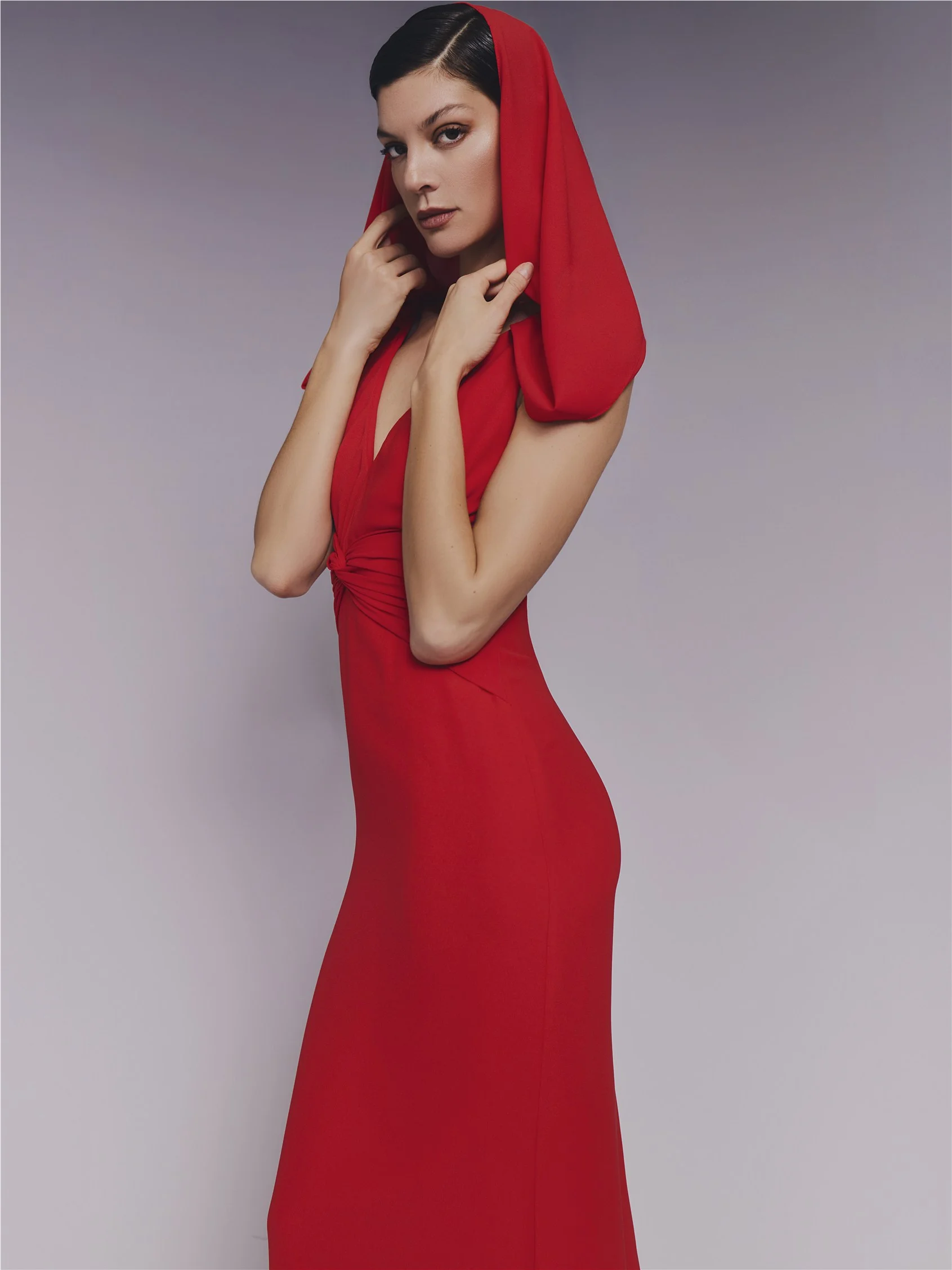 GRACILLA Mermaid godmother dress with V-neckline 3 GRACILLA Mermaid godmother dress with V-neckline