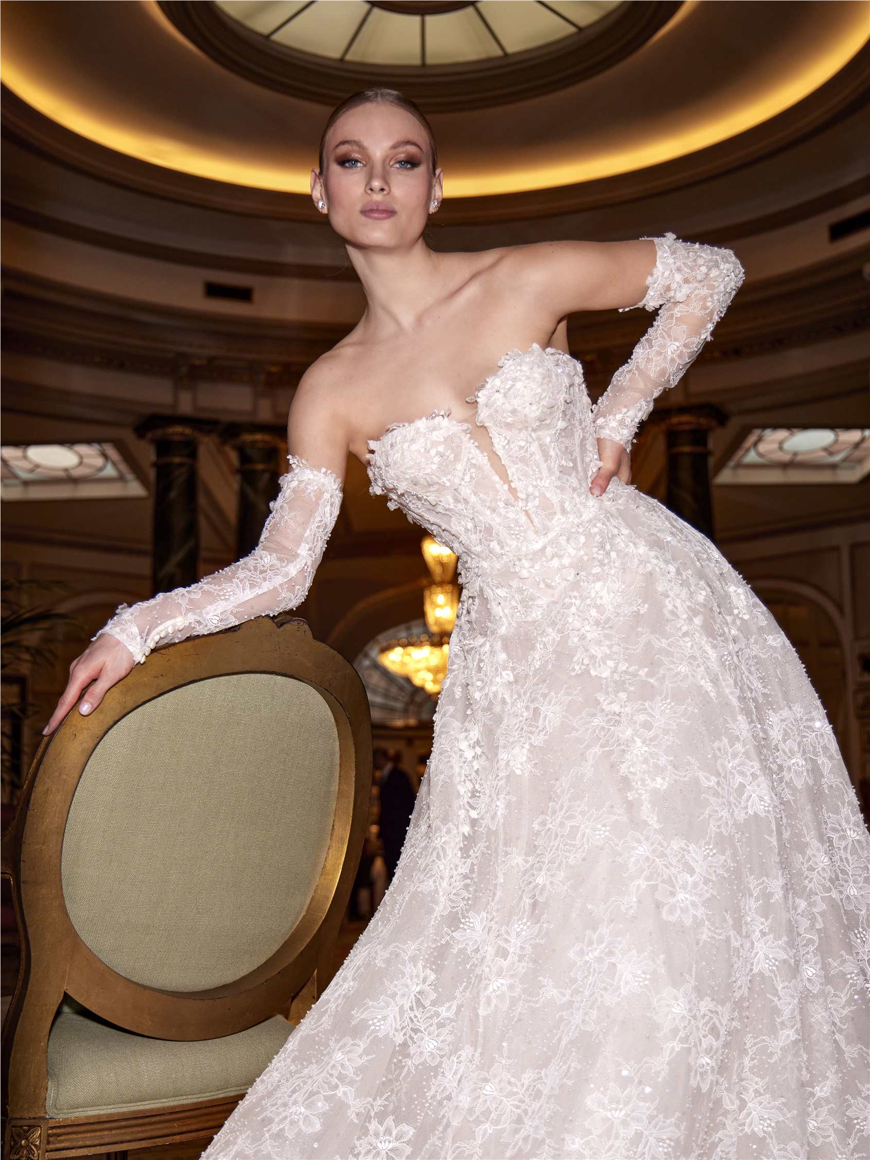 SUFI A-line gown with sweetheart neckline and detachable sleeves