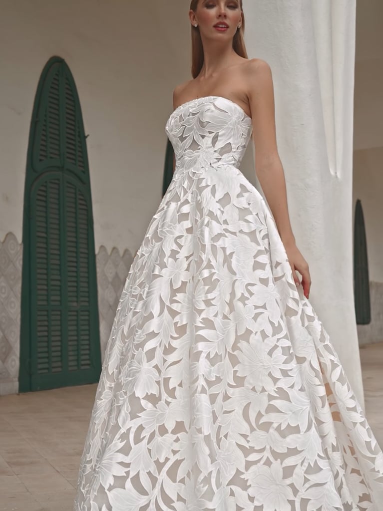 BEATRIU Strapless princess dress in floral lace 5 BEATRIU Strapless princess dress in floral lace