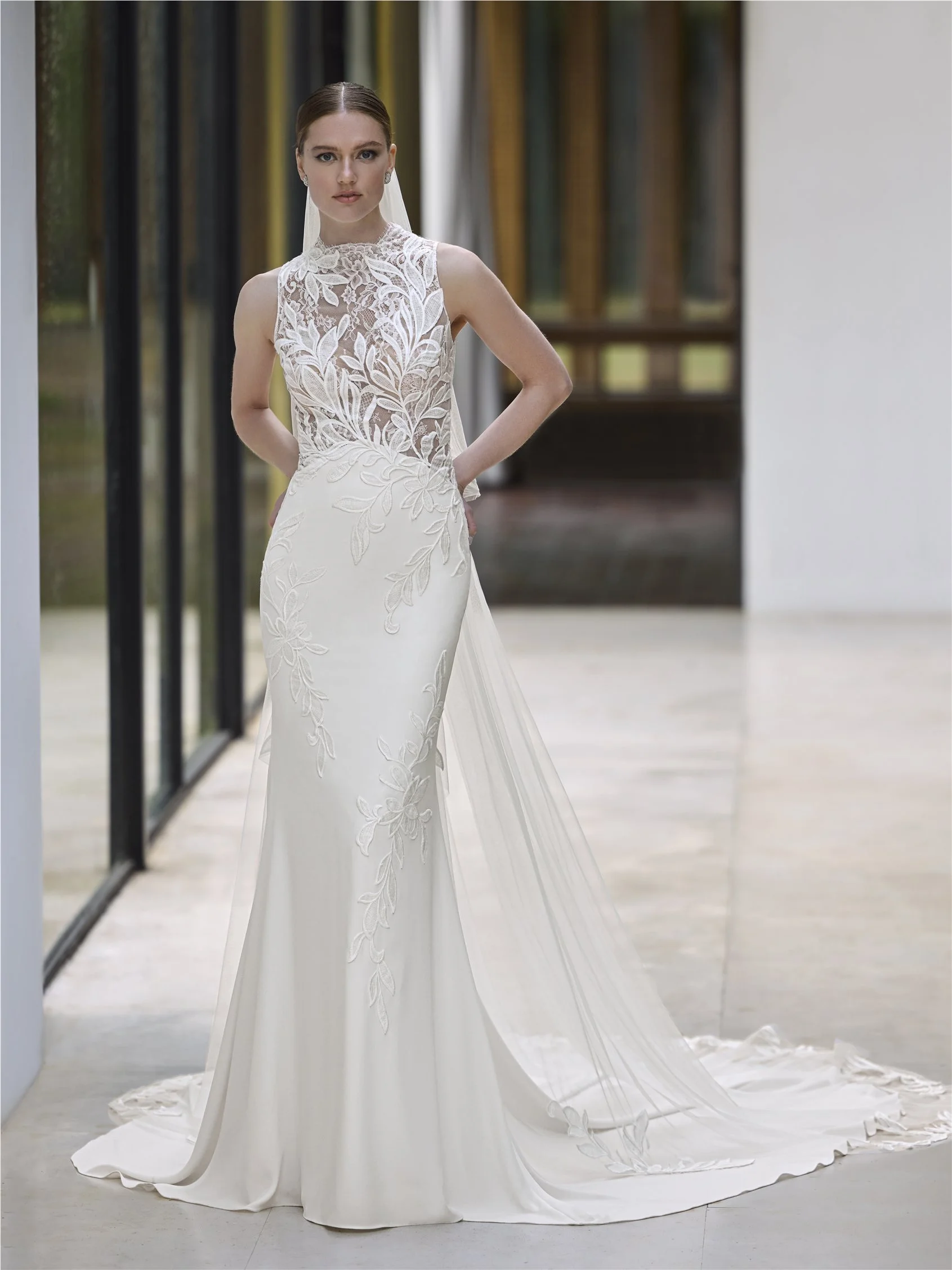 LINOY Mermaid dress with halter neck