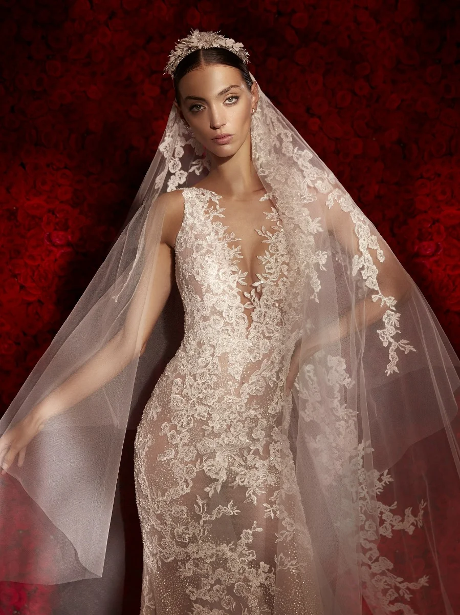 V-DESSAY Chiffon veil with lace 1 V-DESSAY Chiffon veil with lace