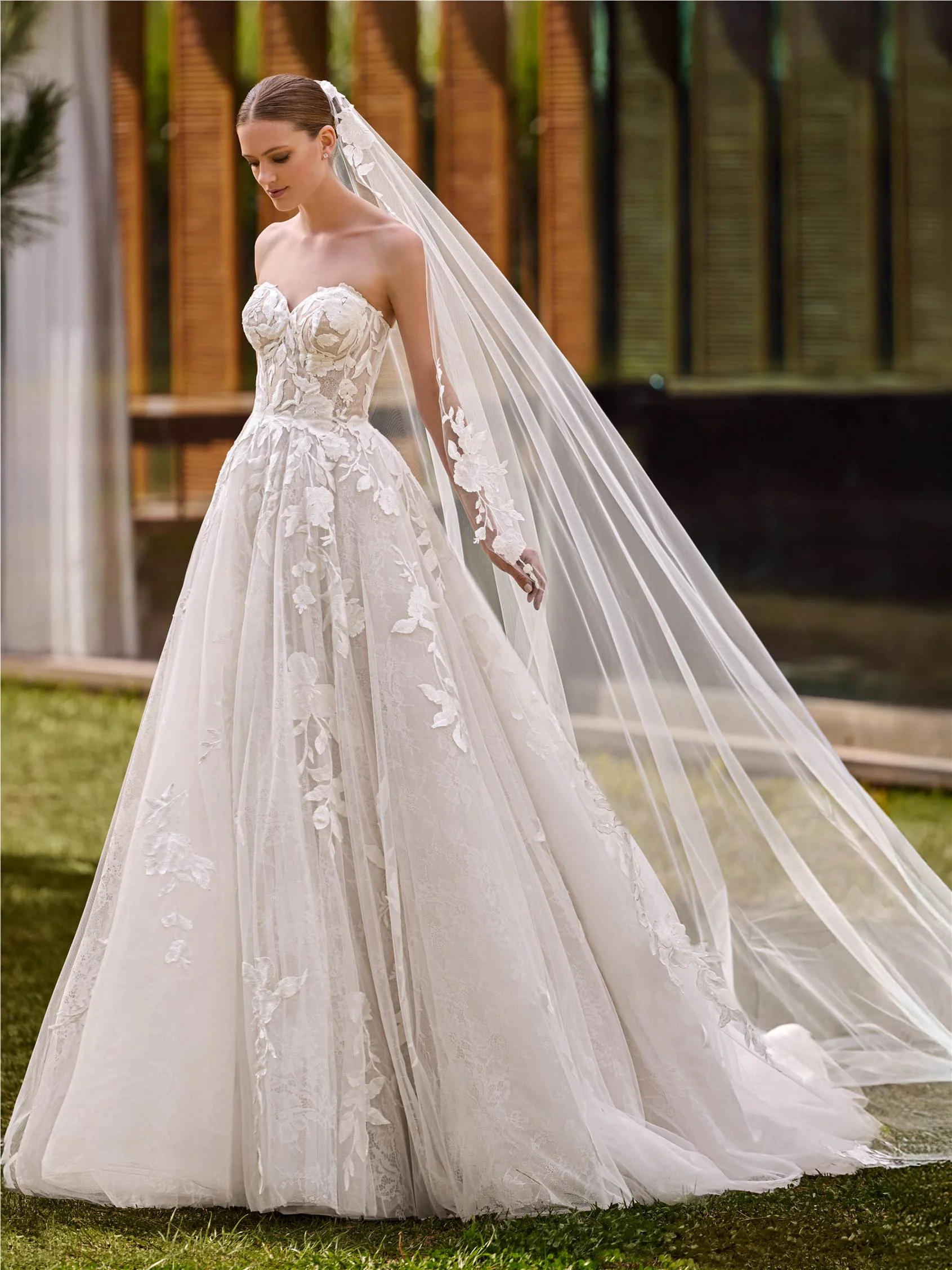 SIBILA Princess dress with sweetheart neckline 1 SIBILA Princess dress with sweetheart neckline