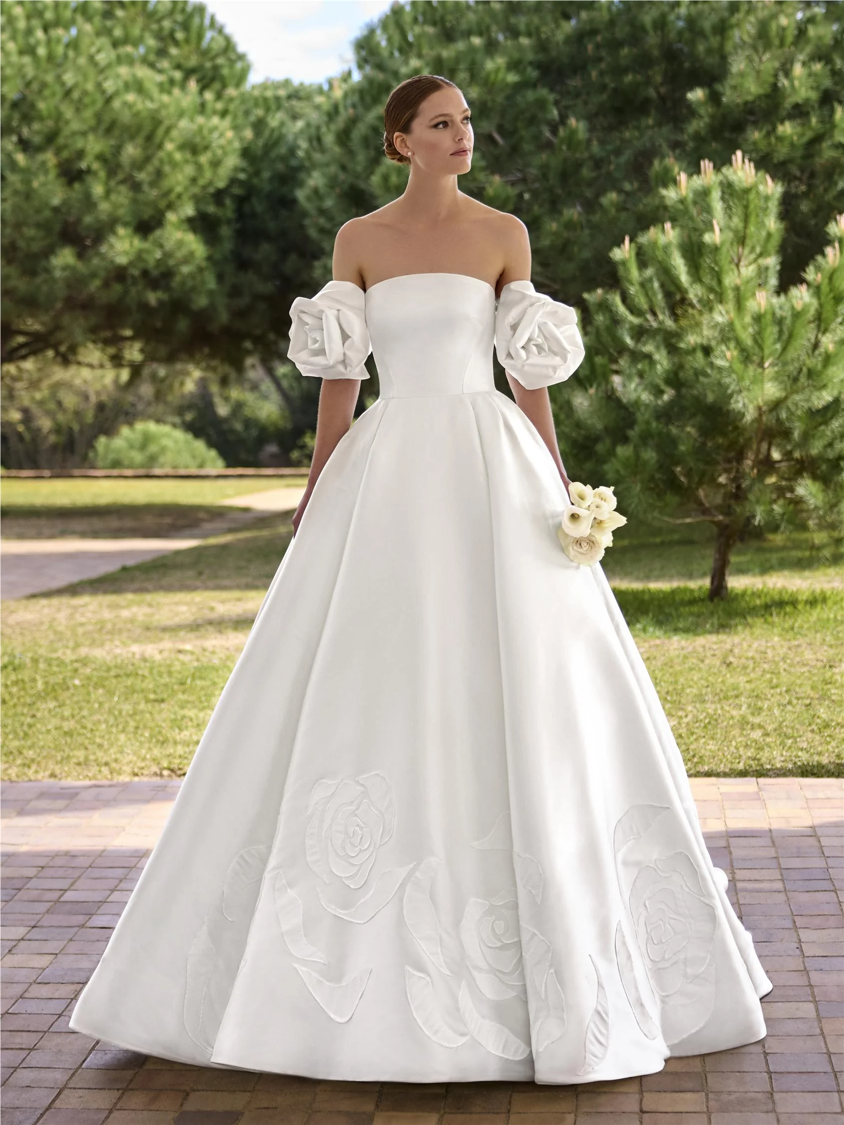 CARTHY Strapless princess dress with detachable sleeves
