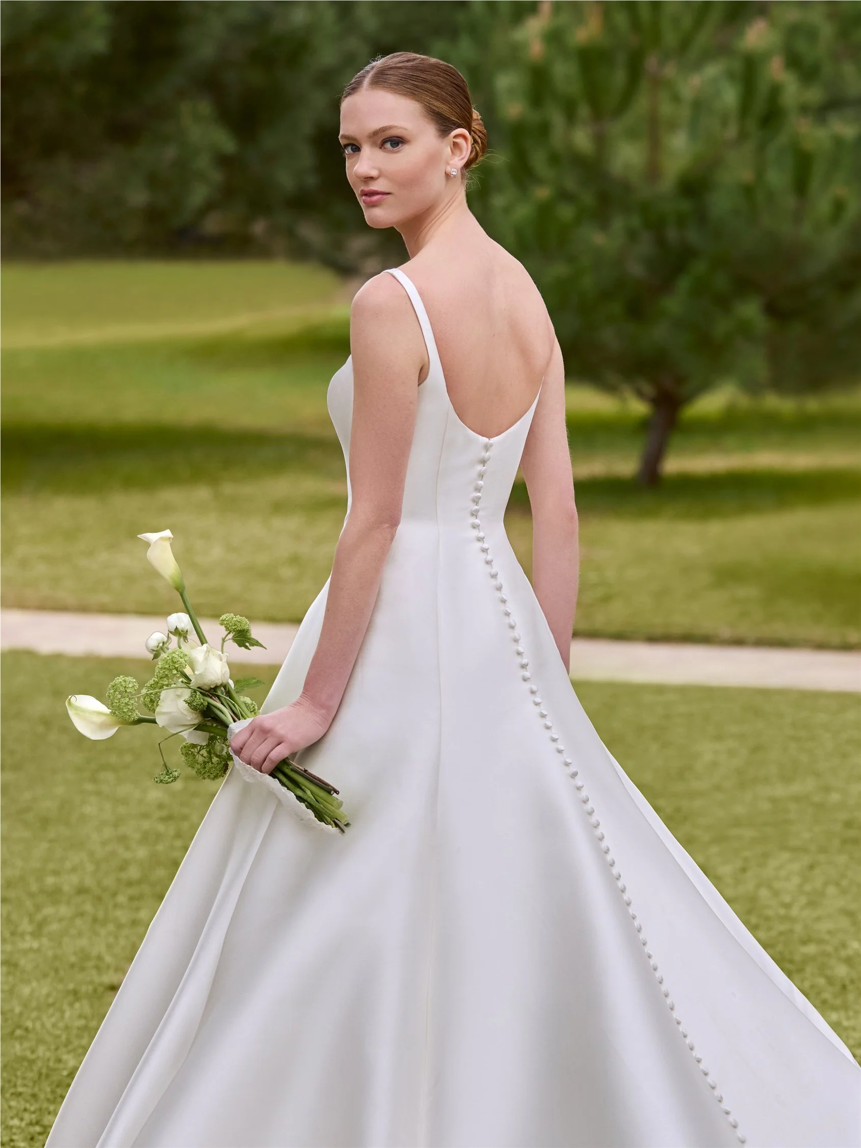 ALLINIA A-line dress with round neckline