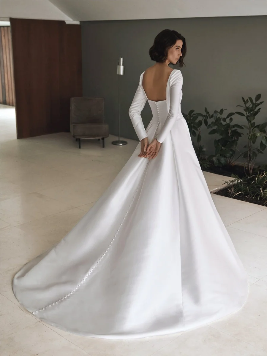 DRAVOR A-line dress with square neckline and detachable cape 2 DRAVOR A-line dress with square neckline and detachable cape